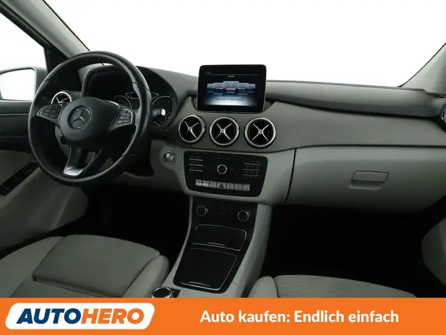 Mercedes-Benz B-Class view 13