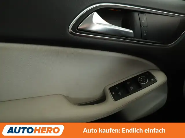 Mercedes-Benz B-Class view 26