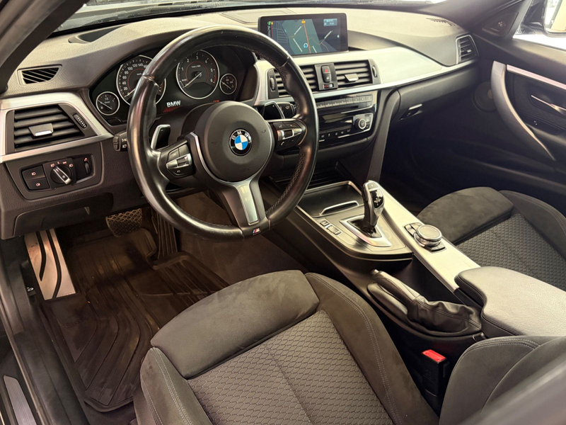 BMW 325 d M Sport Touring — photo 12