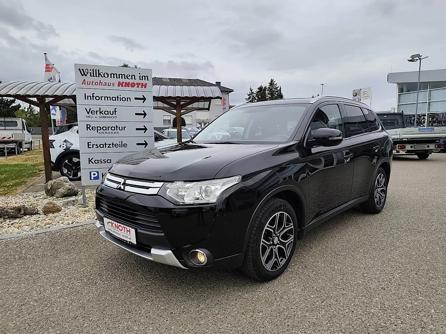 Mitsubishi Outlander 2,2 DI-D Intense+ Aut. Schwarz - 1