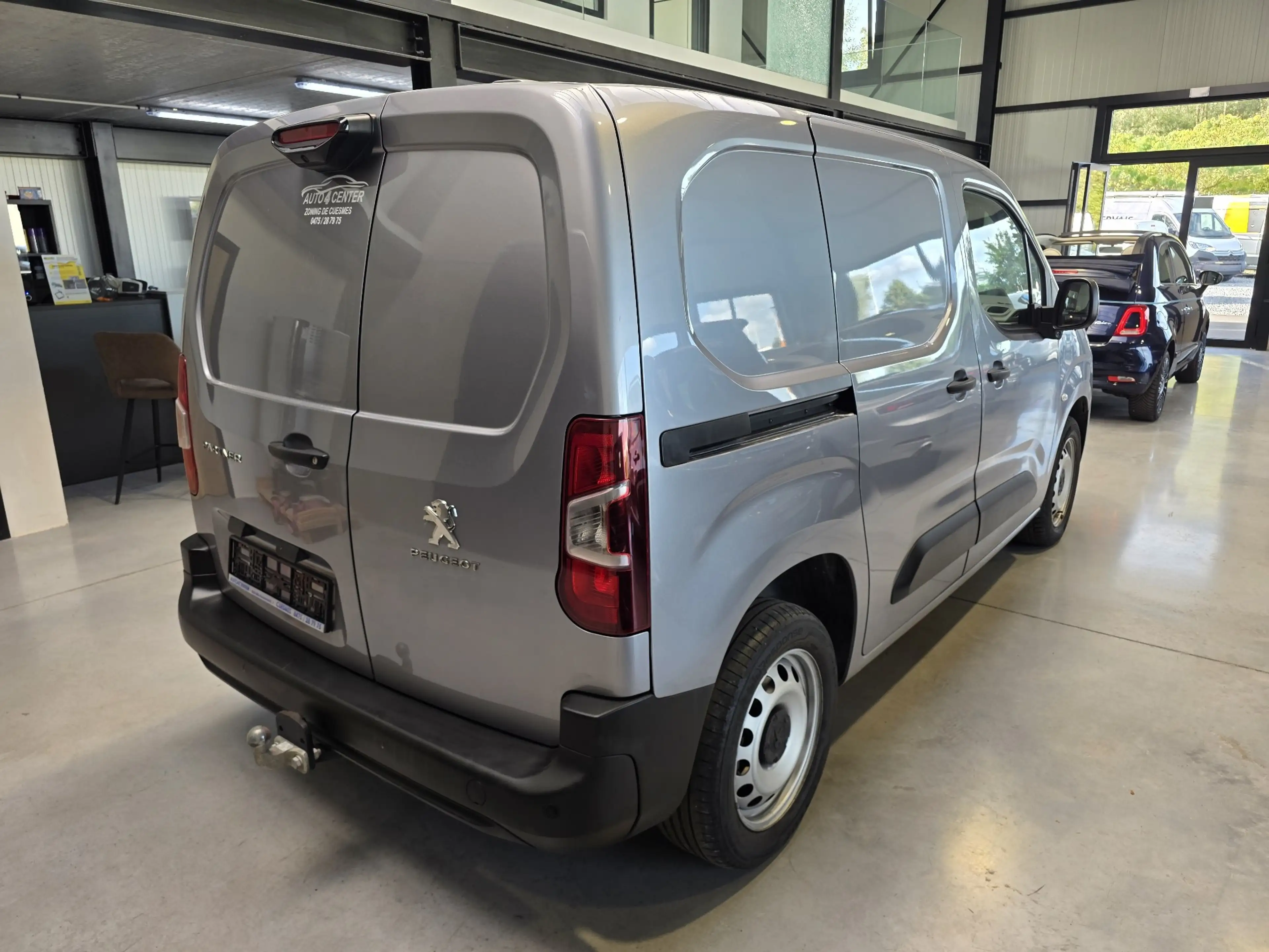 Peugeot Partner 1.5 BlueHDi BOITE AUTO // 3 PLACES /GARANTIE 1AN// — photo 4