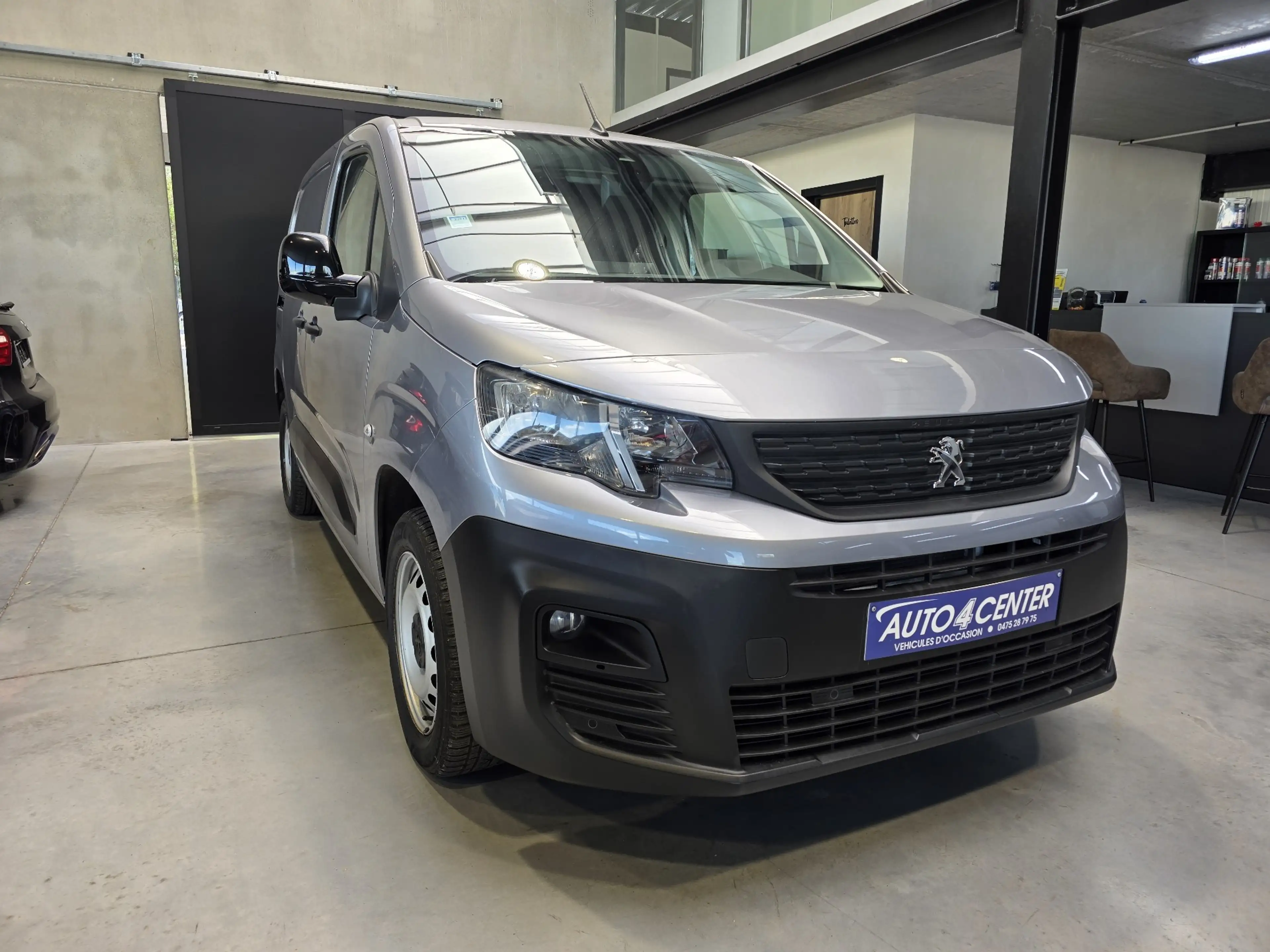 Peugeot Partner 1.5 BlueHDi BOITE AUTO // 3 PLACES /GARANTIE 1AN// — photo 3