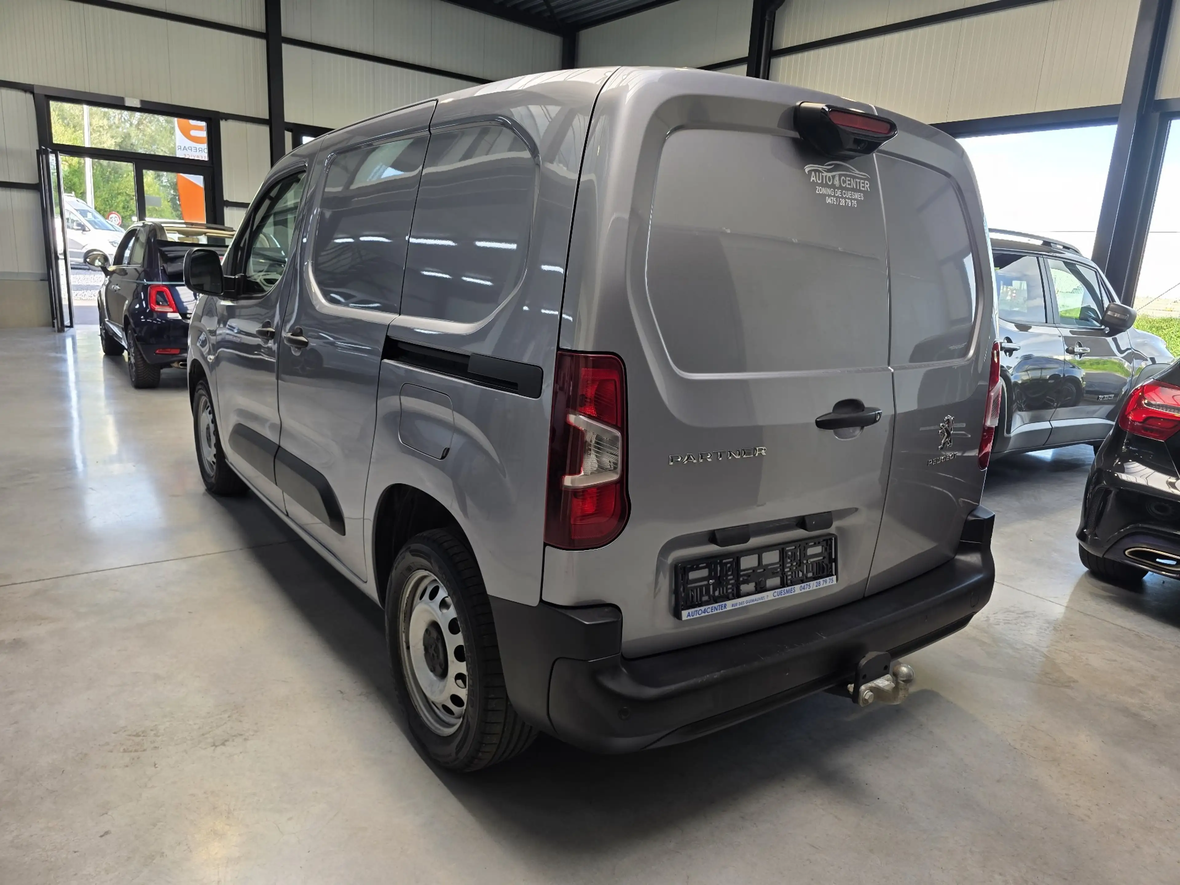 Peugeot Partner 1.5 BlueHDi BOITE AUTO // 3 PLACES /GARANTIE 1AN// — photo 6
