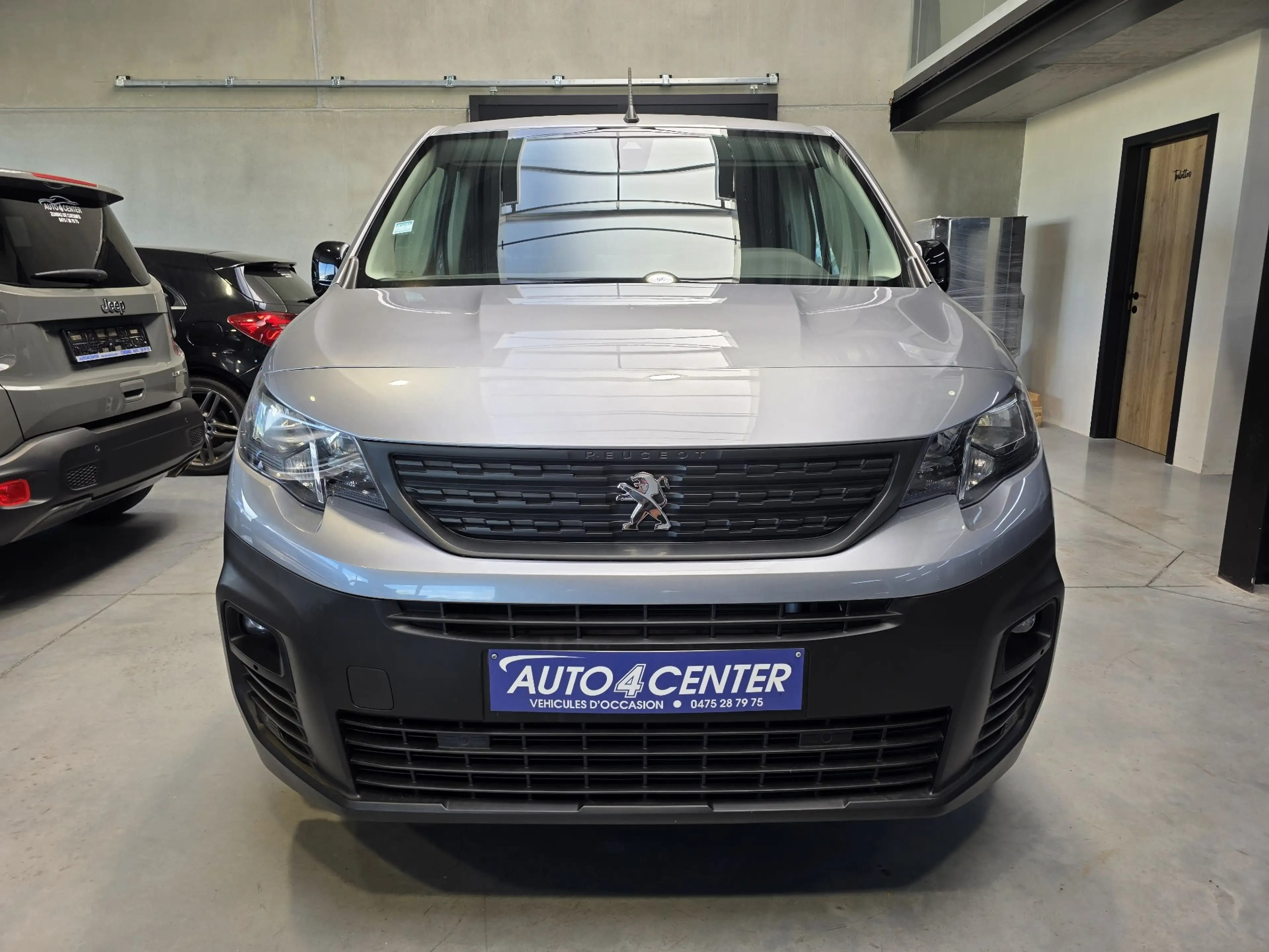 Peugeot Partner 1.5 BlueHDi BOITE AUTO // 3 PLACES /GARANTIE 1AN// — photo 2