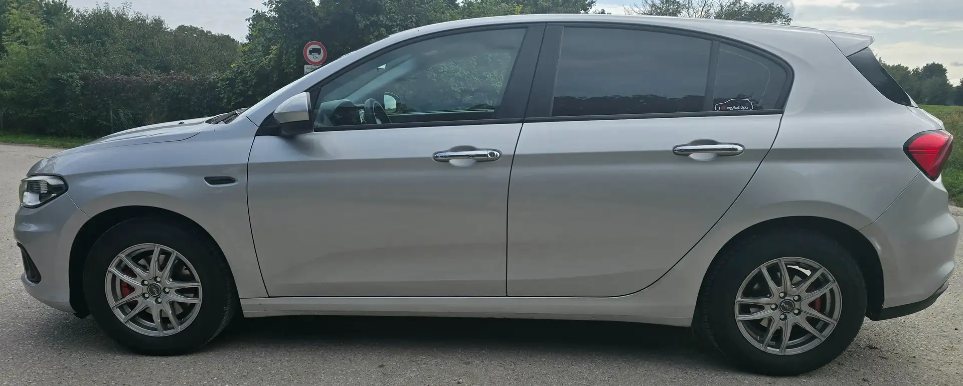 Fiat Tipo 1,4 95 Pop " PICKERL BIS 12/2026 " Silber - 2