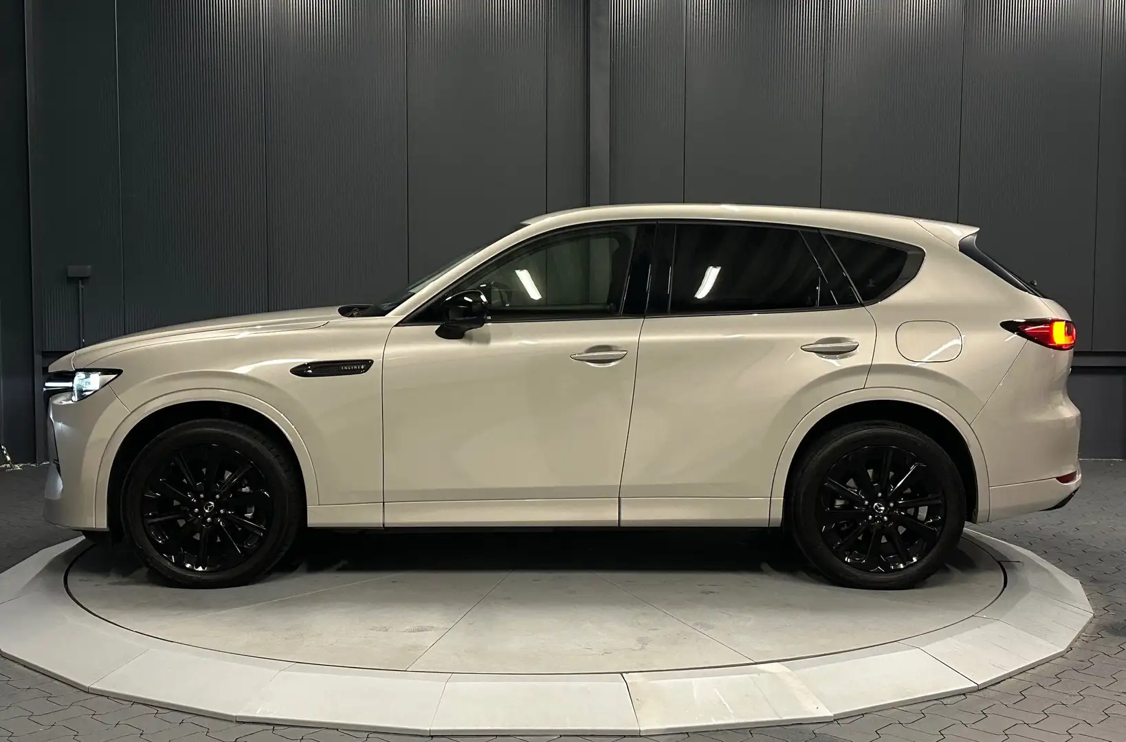 Mazda CX-60 Homura *20Zoll*LEDER*BOSE*360°*SitzKlima*HeadUp Grijs - 2