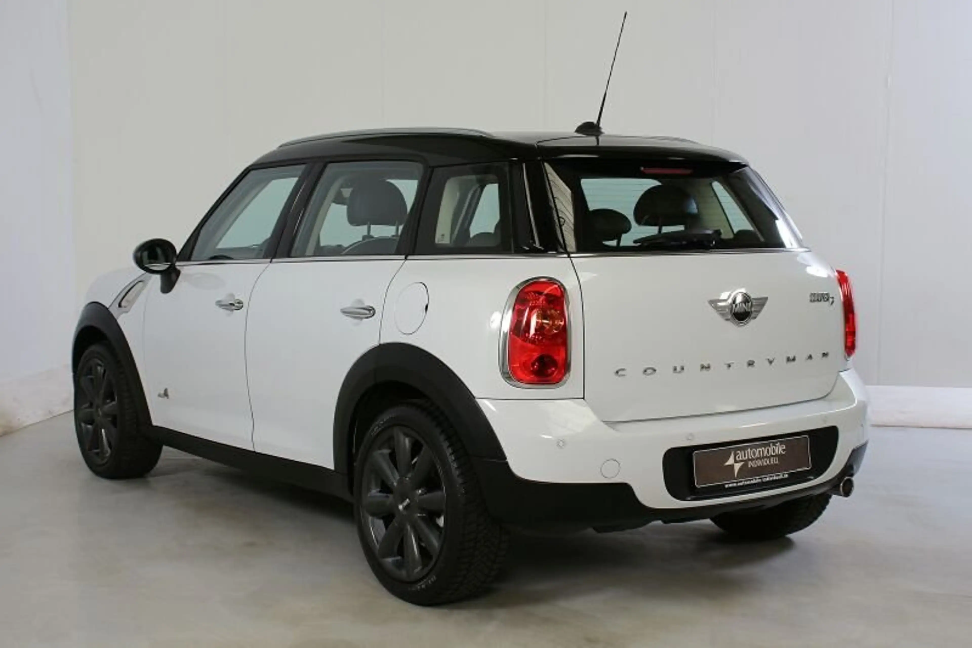MINI Cooper D Countryman ALL4 Chili Aut. Navi Xenon — photo 4