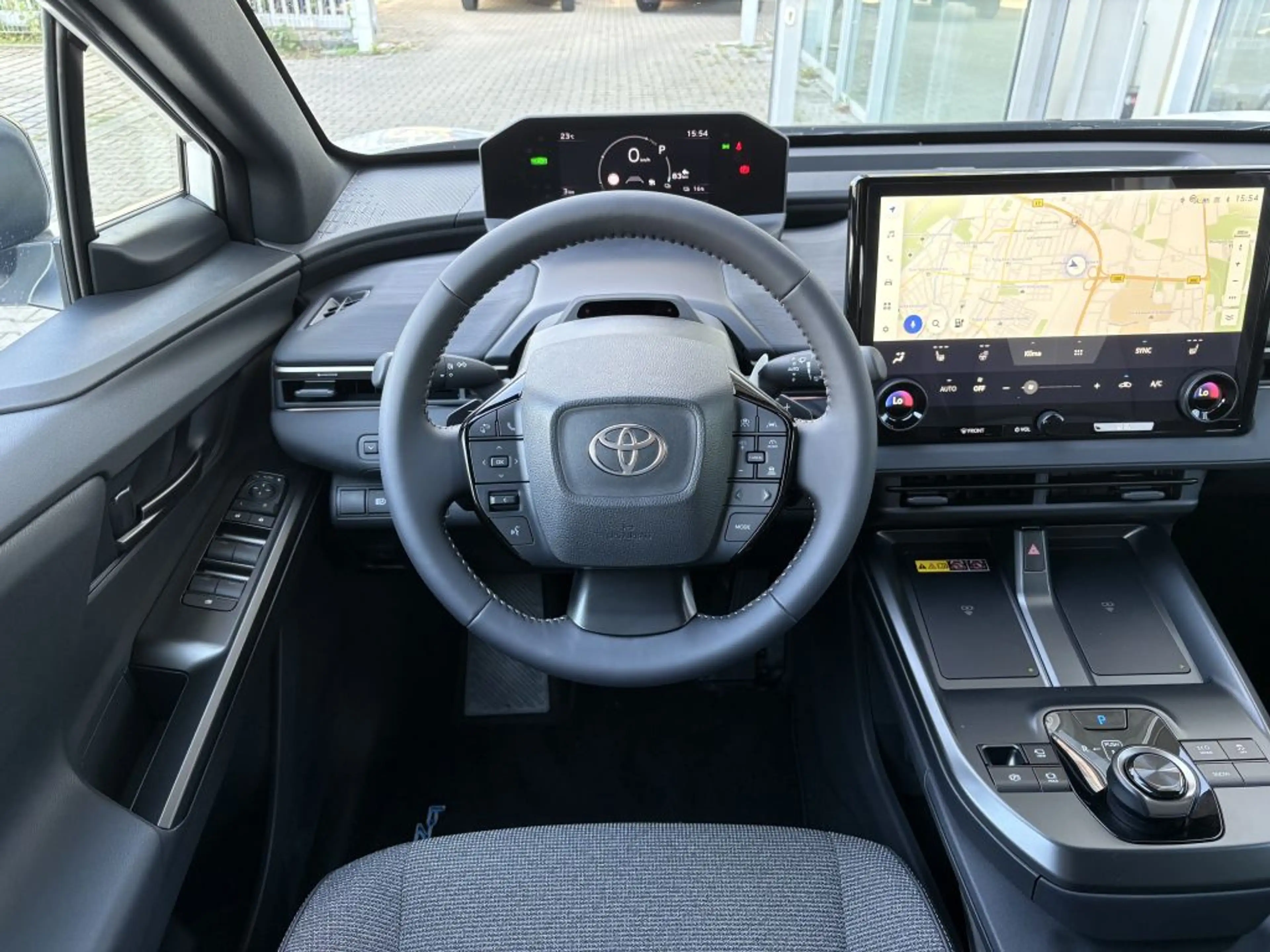Toyota bZ4X Touring Teamplayer*360°-Kamera*SHZ*Rückfahrkamera* — photo 10