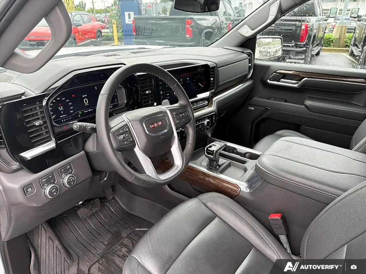 GMC Sierra 1500 снимка GMC Sierra 1500