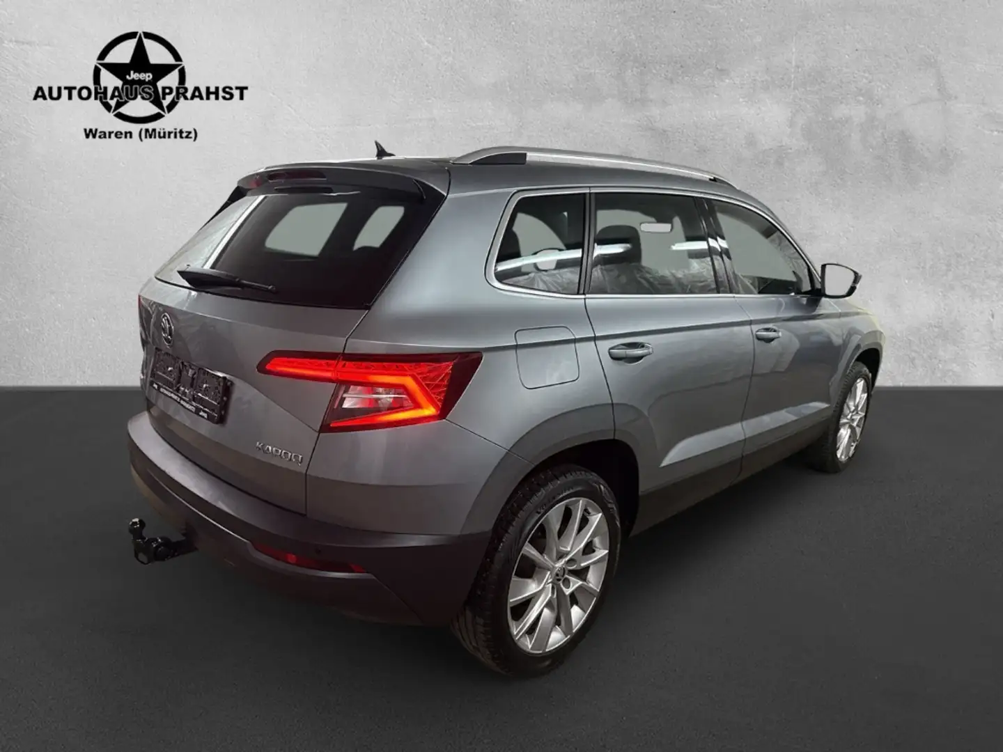 Skoda Karoq 1.6TDI Style LED LEDER VIRTUAL NAVI AHK Gris - 2