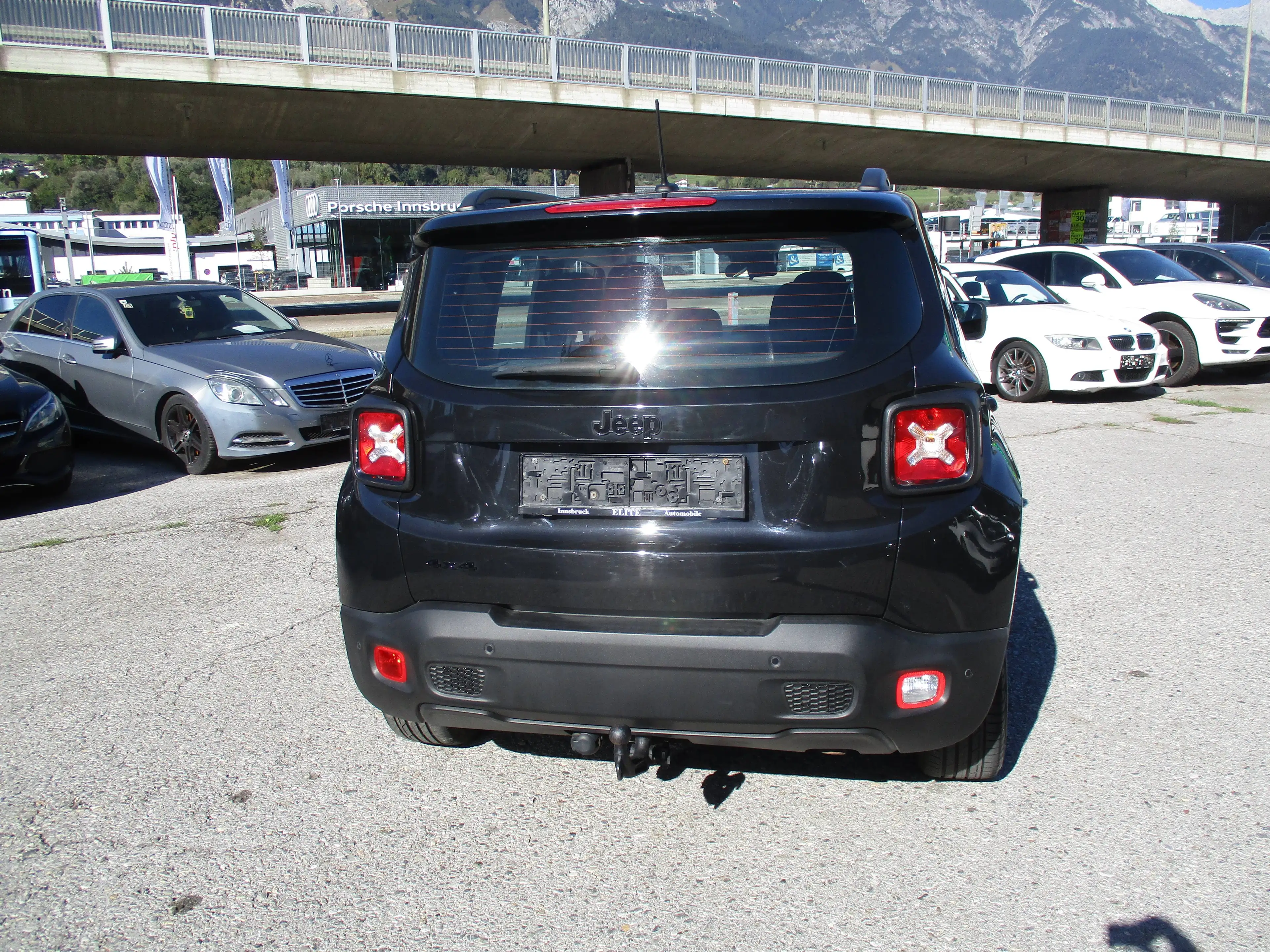 Jeep Renegade Upland 4WD — photo 5