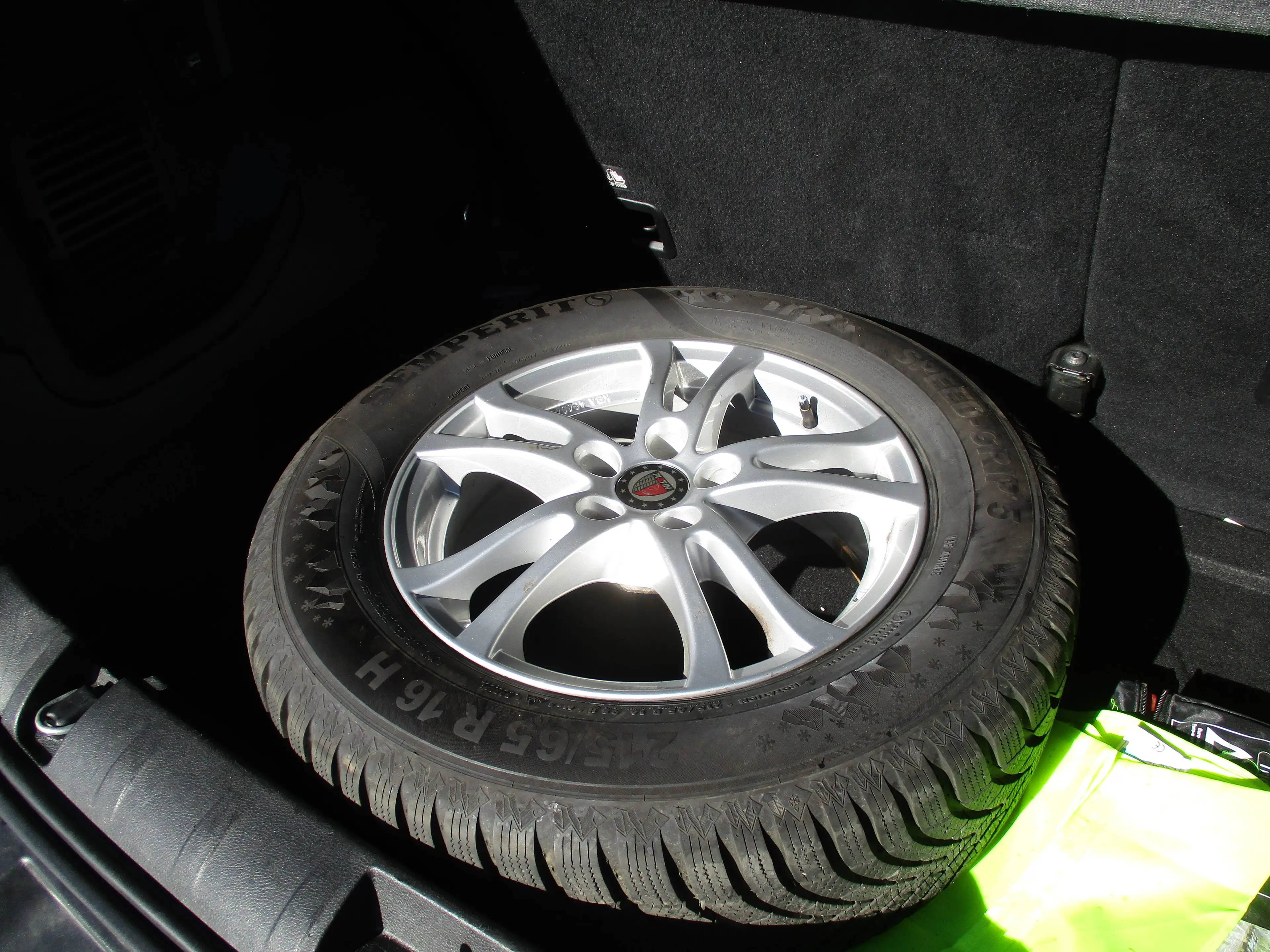 Jeep Renegade Upland 4WD — photo 6
