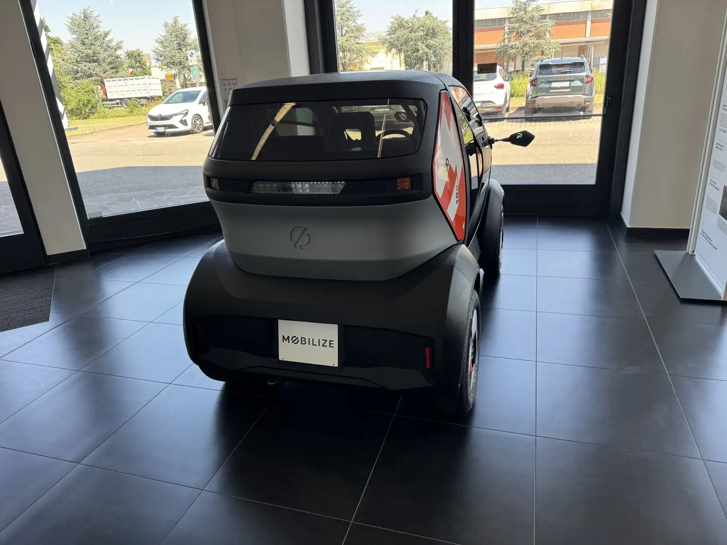 Mobilize Duo 45 NEO KM0 GUIDABILE DA 14 ANNI Nero - 2