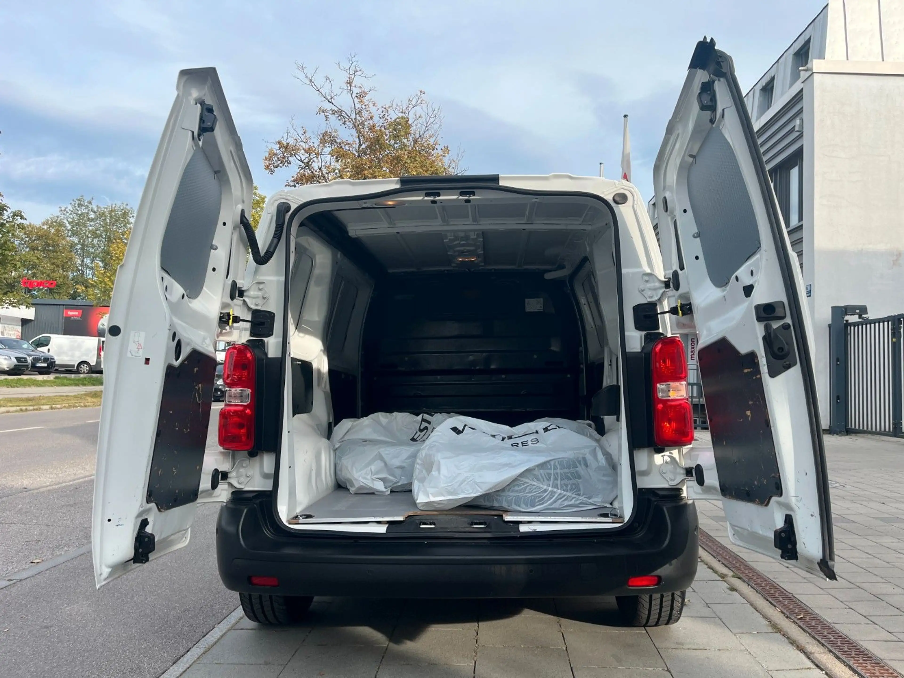 Opel Vivaro Kasten M (L2) Kombi  KAMERA/KEYLESS/AHK — photo 10