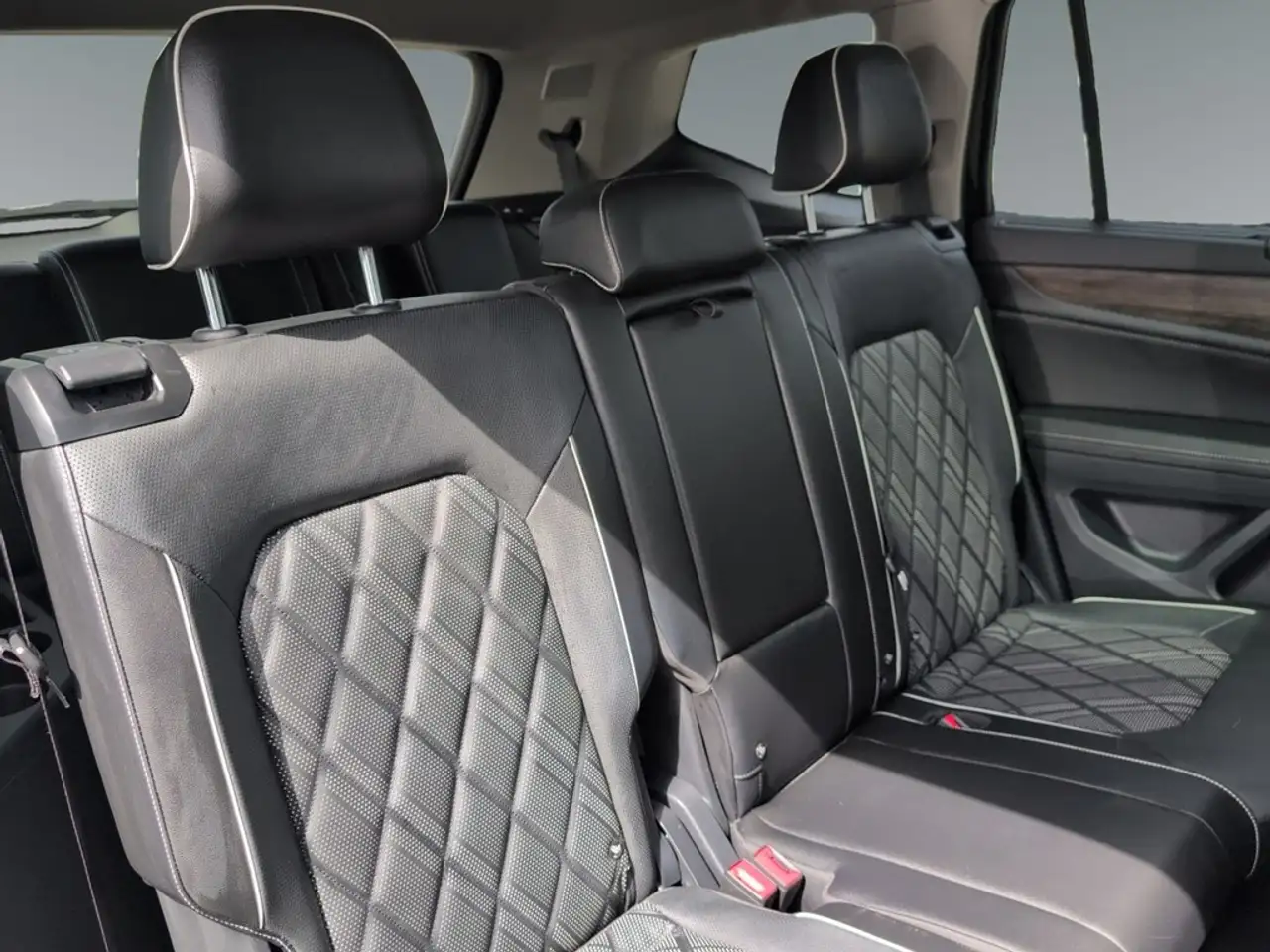 Volkswagen Atlas снимка Volkswagen Atlas