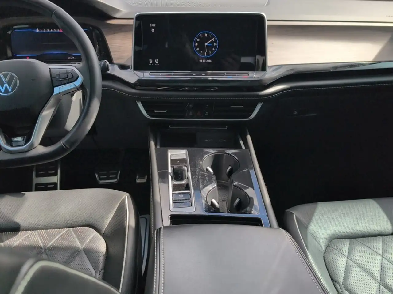 Volkswagen Atlas снимка Volkswagen Atlas