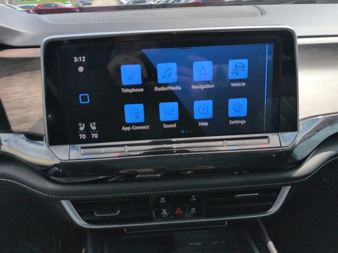 Volkswagen Atlas снимка Volkswagen Atlas