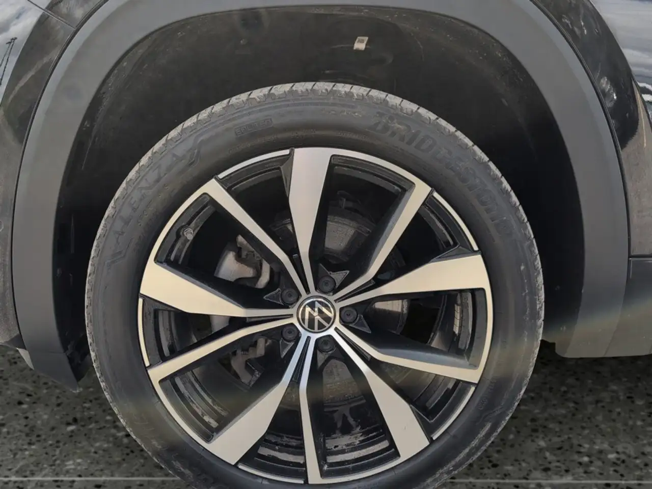 Volkswagen Atlas снимка Volkswagen Atlas