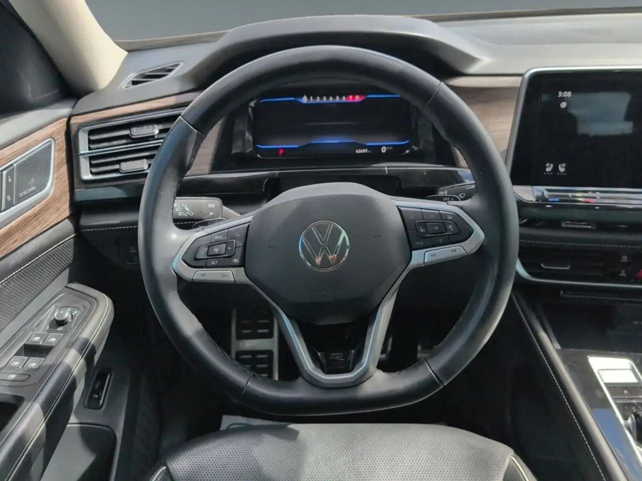 Volkswagen Atlas снимка Volkswagen Atlas
