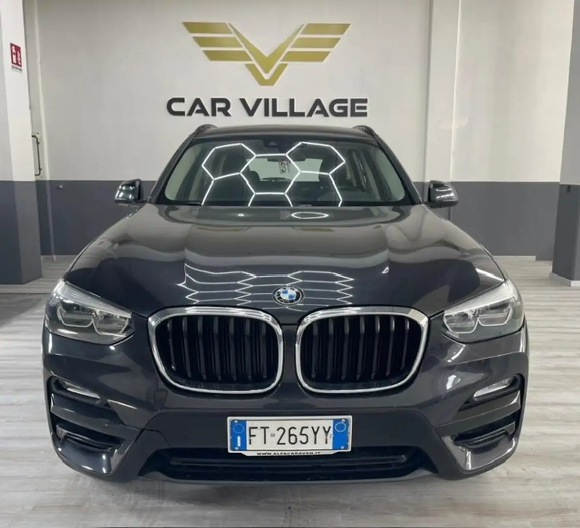 BMW X3 X3 xDrive20d Business Advantage Zwart - 1