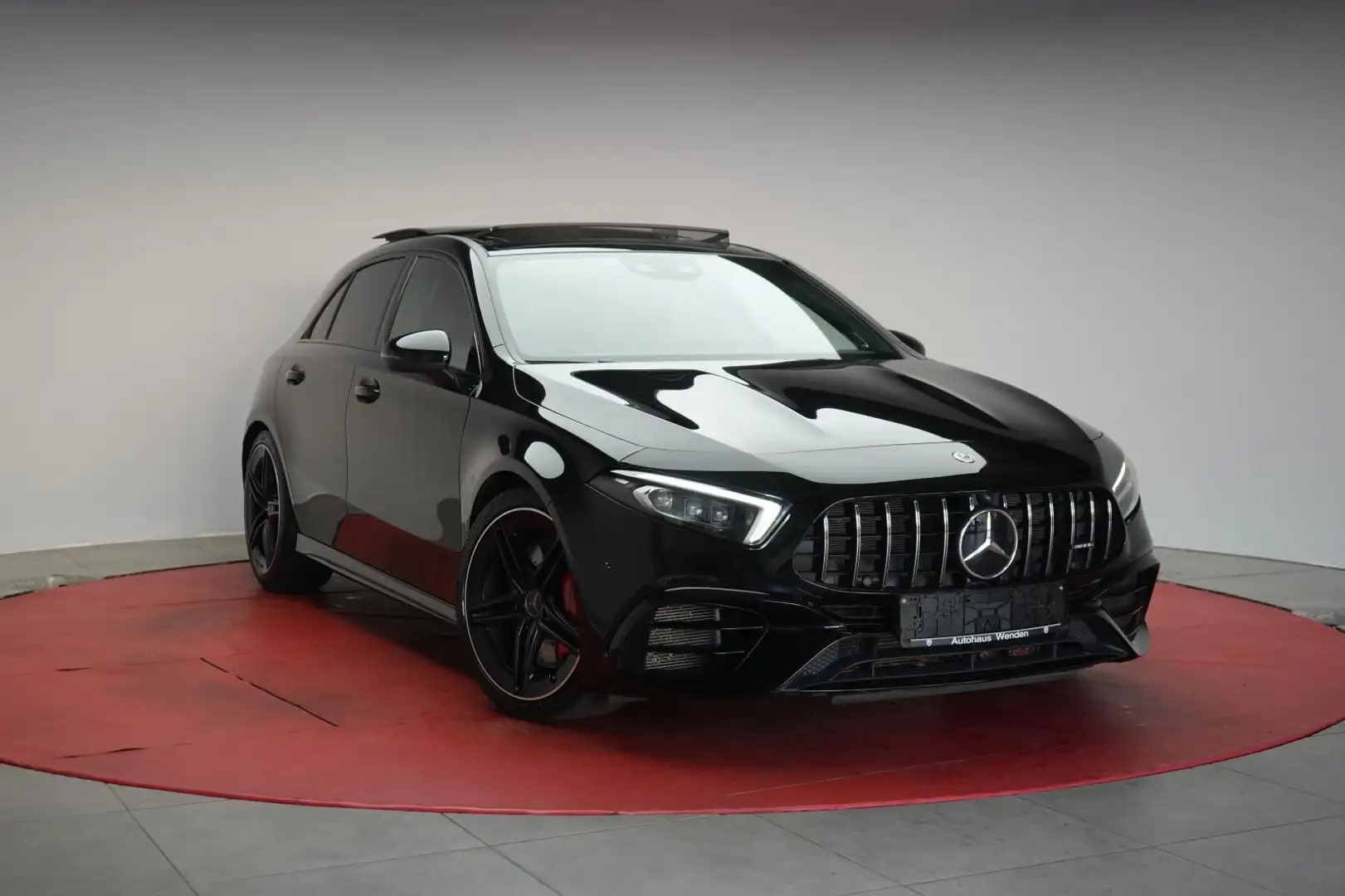 Mercedes-Benz A 45 AMG S 4Matic+ Speedshift DCT 8G Navi/Distro Schwarz - 1