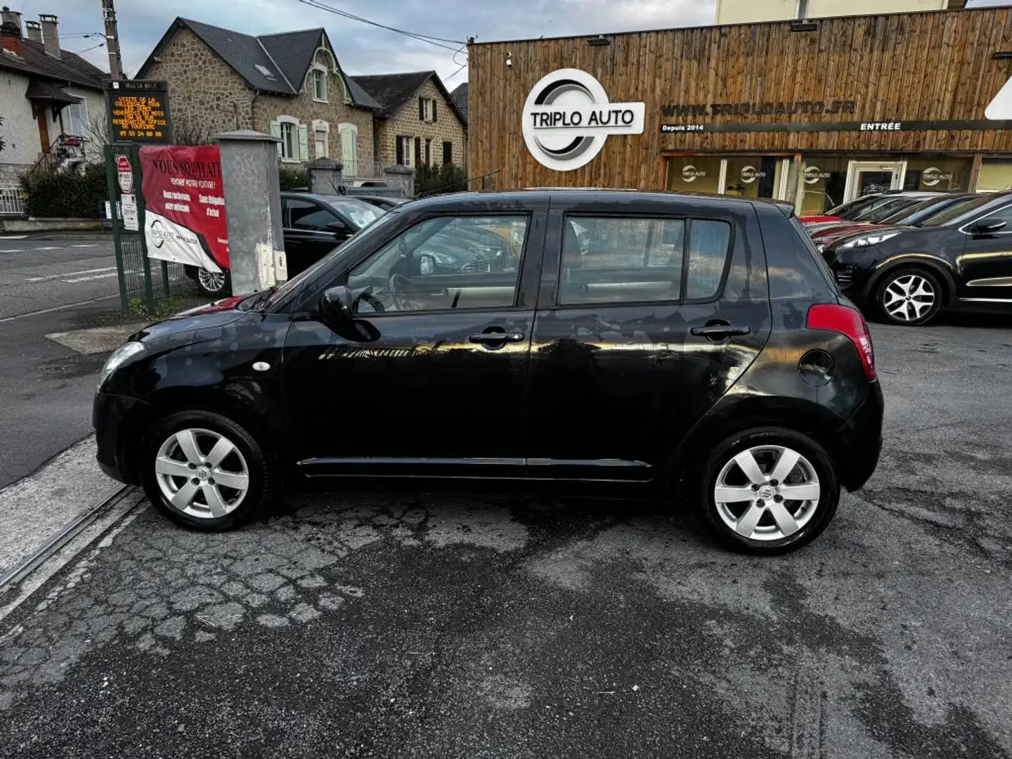 Suzuki Swift Swift 1.3i - 92 GLX clim Noir - 2