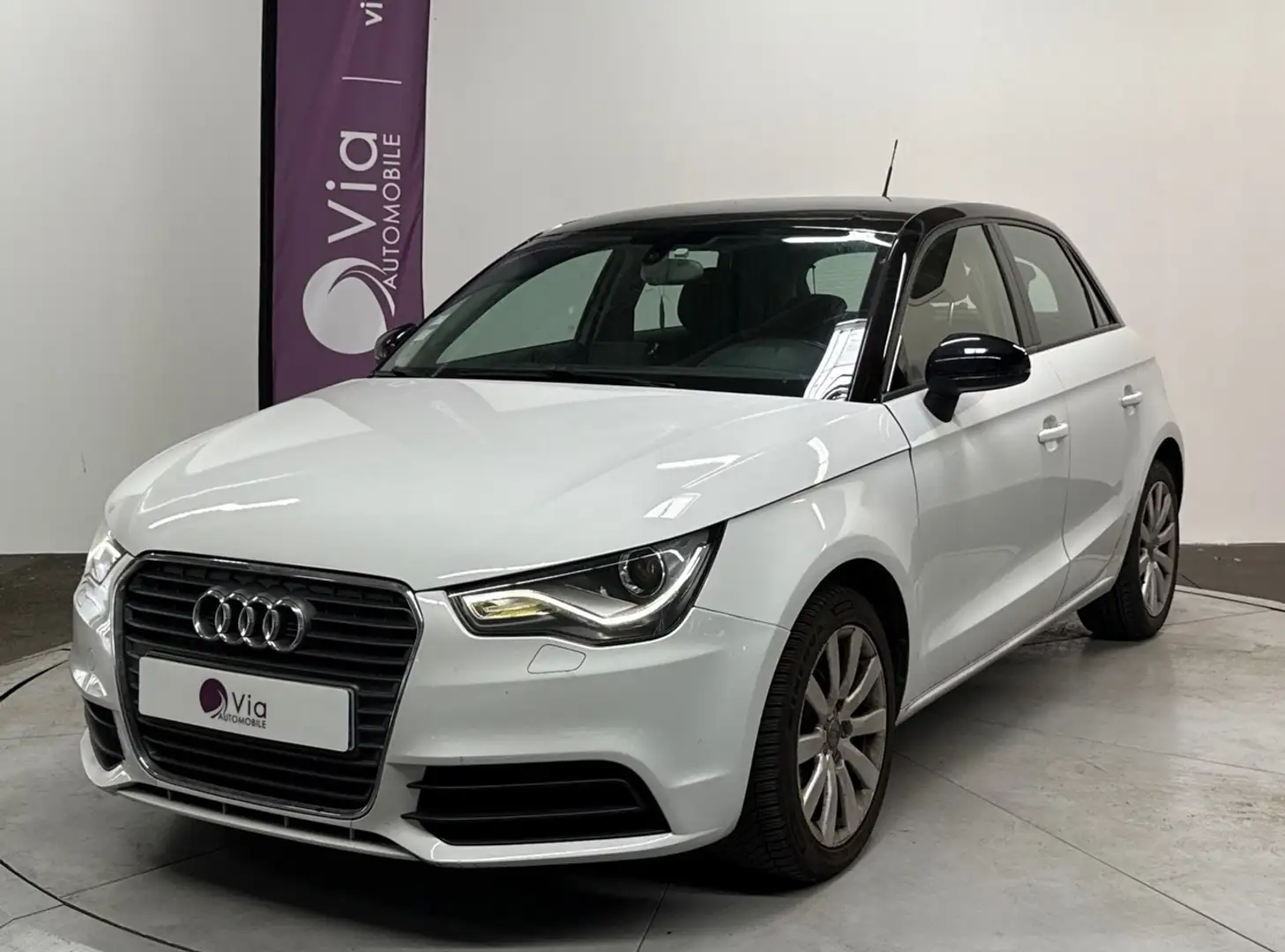 Audi A1 1.2 TFSI 86 Attraction Blanc - 1