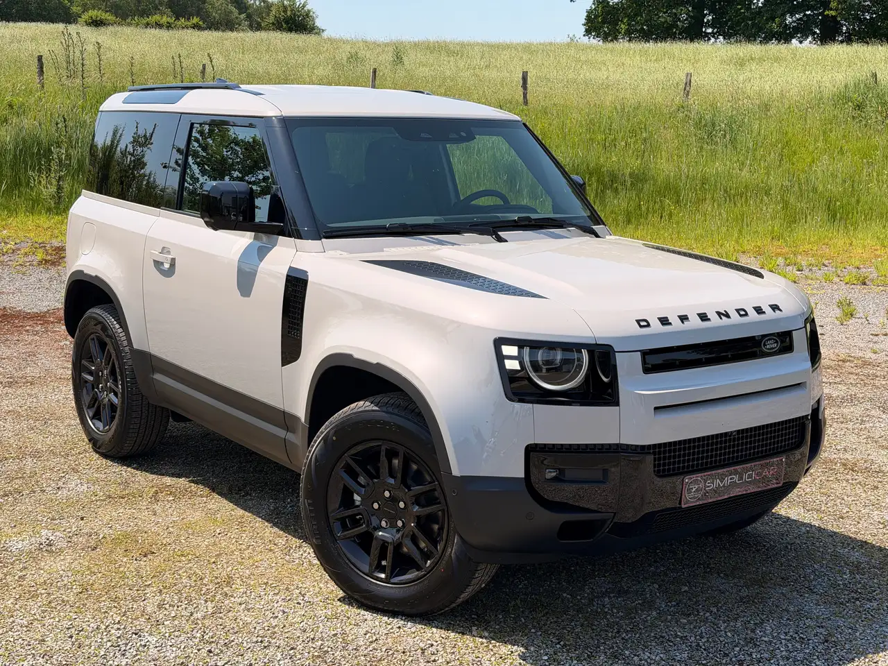Land Rover Defender 2026