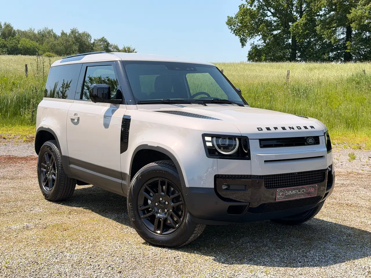 Land Rover Defender 2026