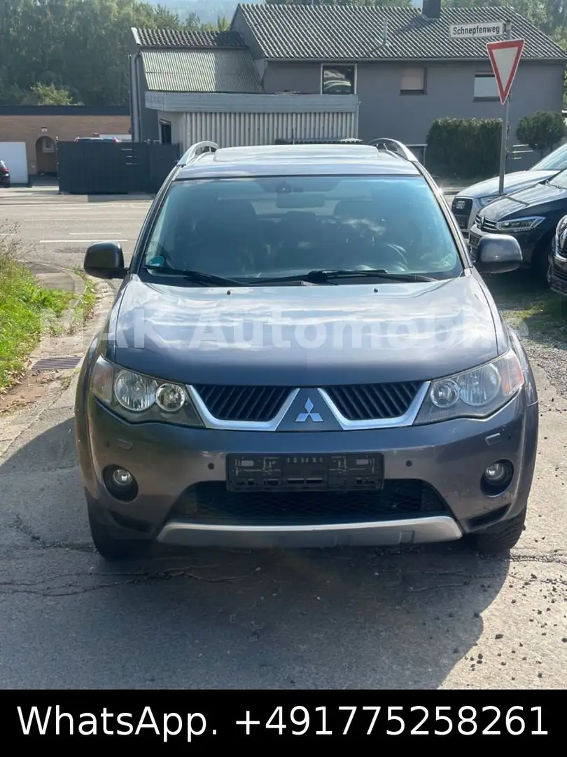 Mitsubishi Outlander 2.2 DI-D Instyle 4x4 Navi,Kam,7 Sitzer Grau - 2