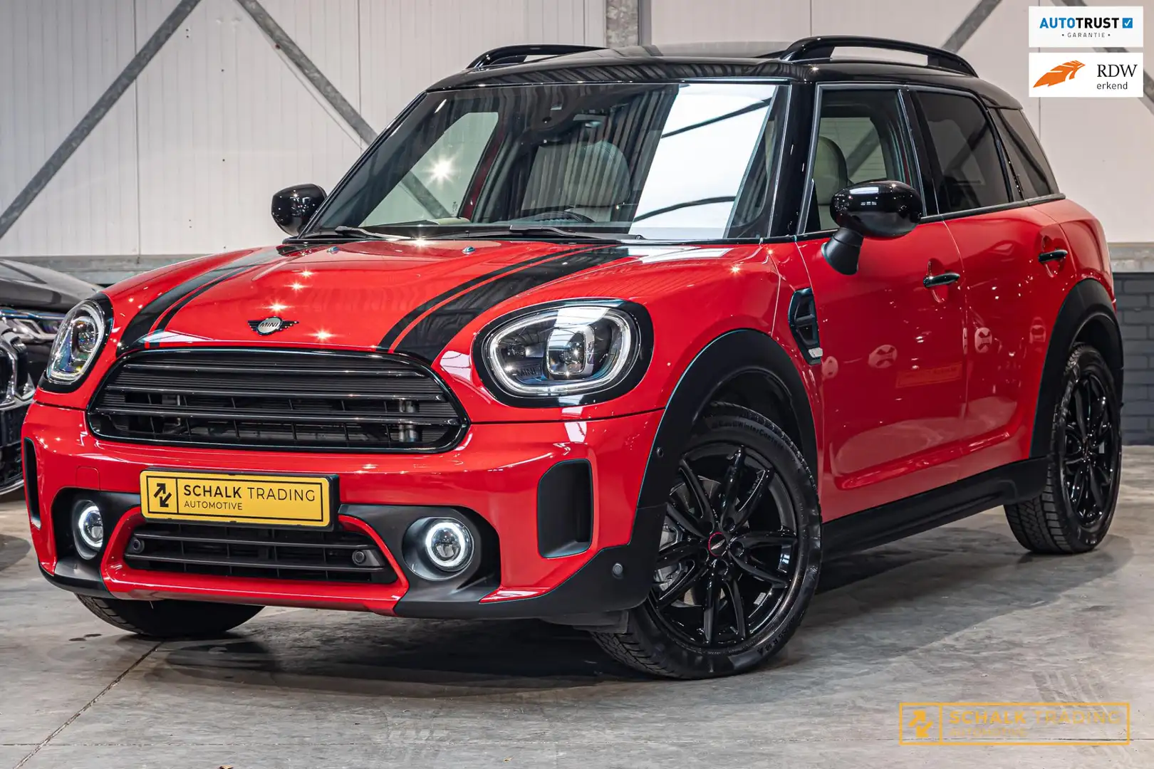 MINI Cooper Countryman 1.5 Yours|Pano|Leder|E-stoel|Full opt Rood - 1