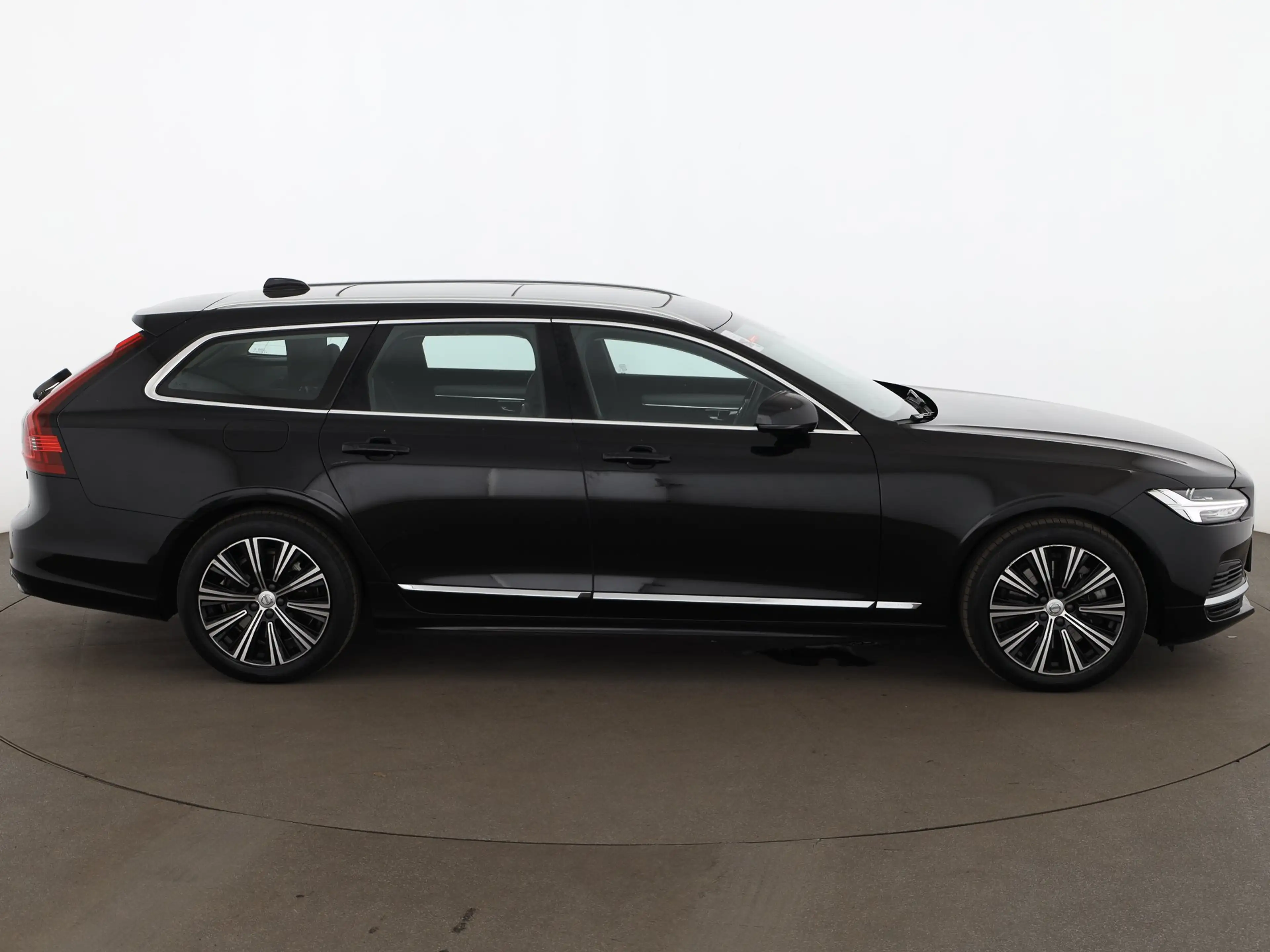 Volvo V90 T6 Twin Engine PHEV AWD Aut LED 360-CAM SKY — photo 4