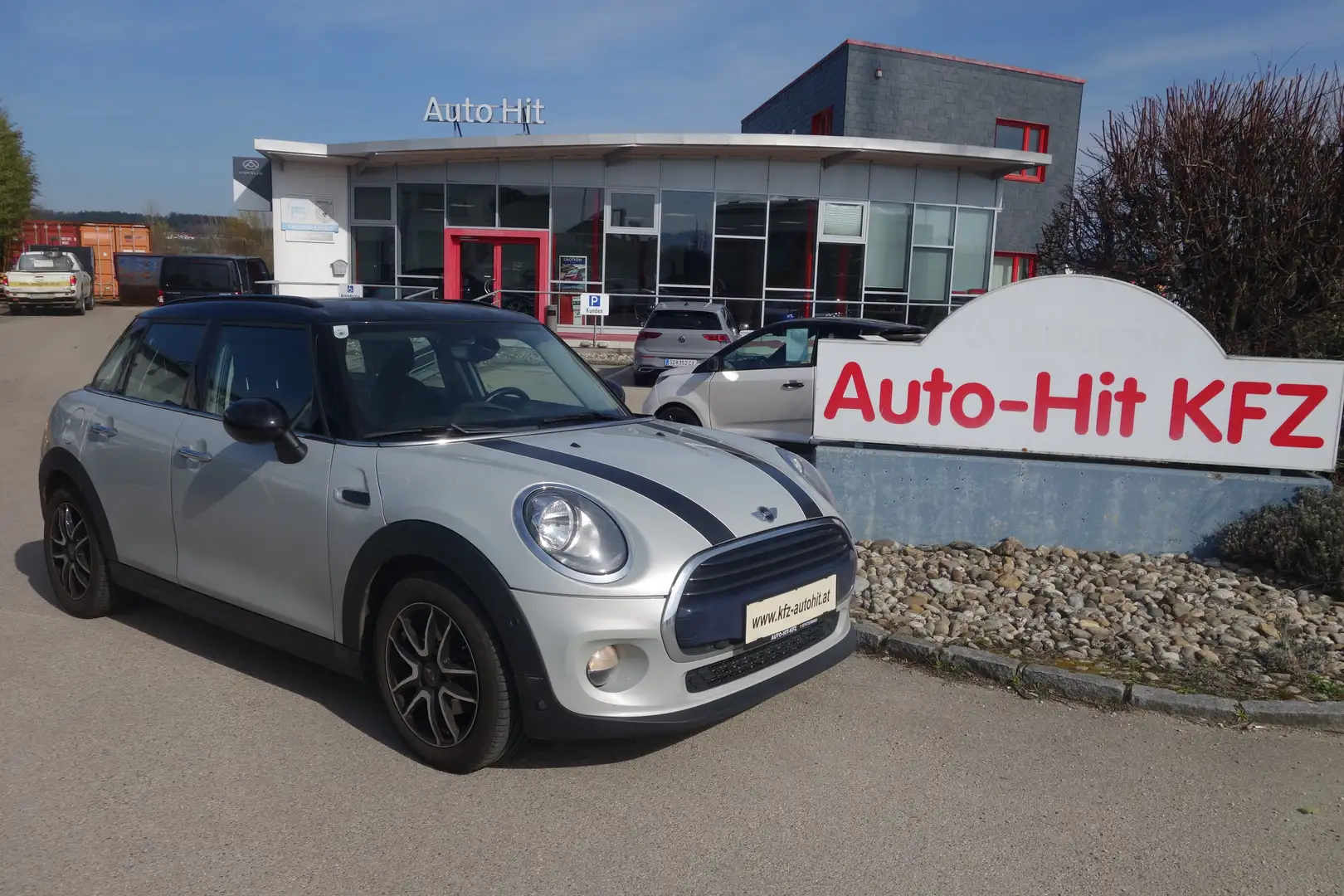 MINI Cooper MINI Cooper Aut.*5-Sitzer/Kamera/nur 47.600km!!!* Silber - 1
