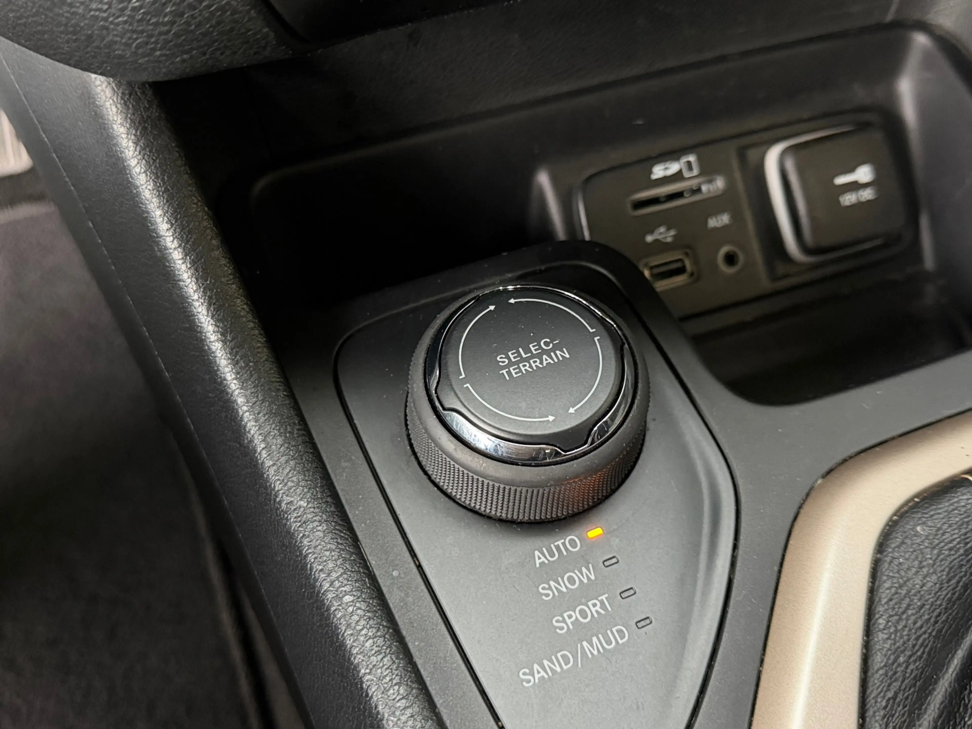 Jeep Cherokee 2.0 Longtitude Business Edition AWD,Automaat,Leer, — photo 12