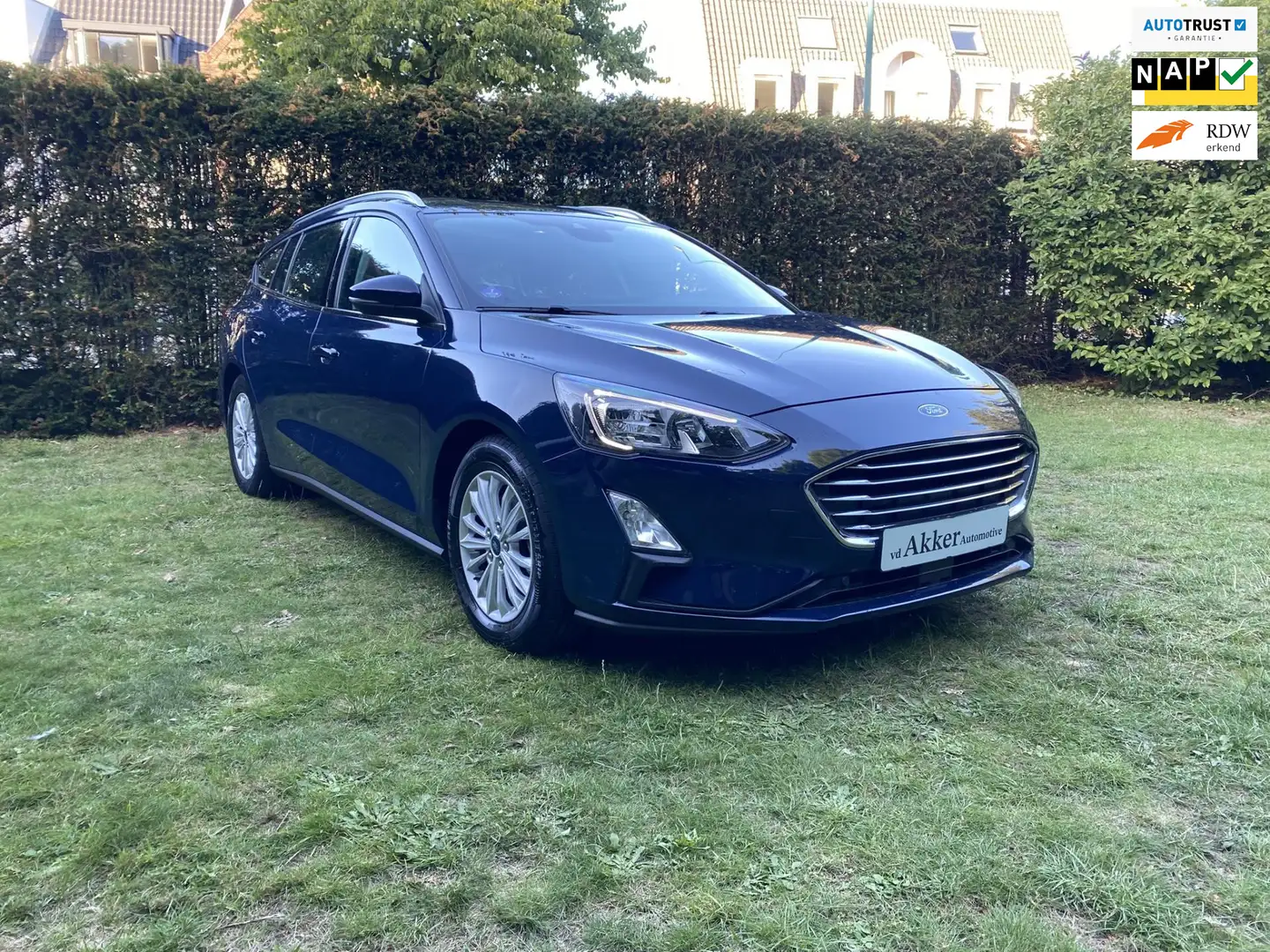 Ford Focus Wagon 1.0 EcoBoost 125 pk Titanium Business I Trek Albastru - 1