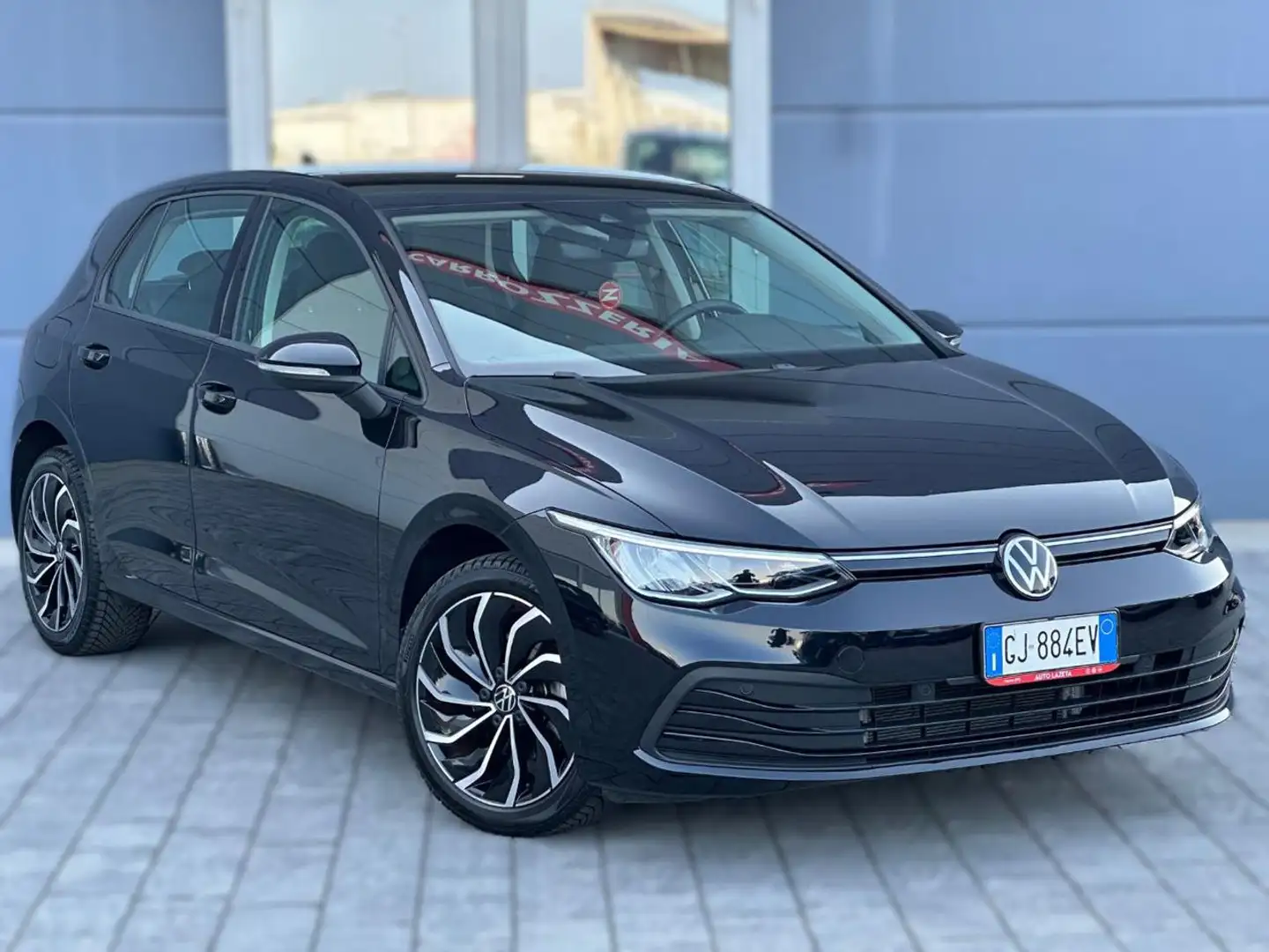 Volkswagen Golf 1.0 eTSI EVO DSG Life Nero - 1