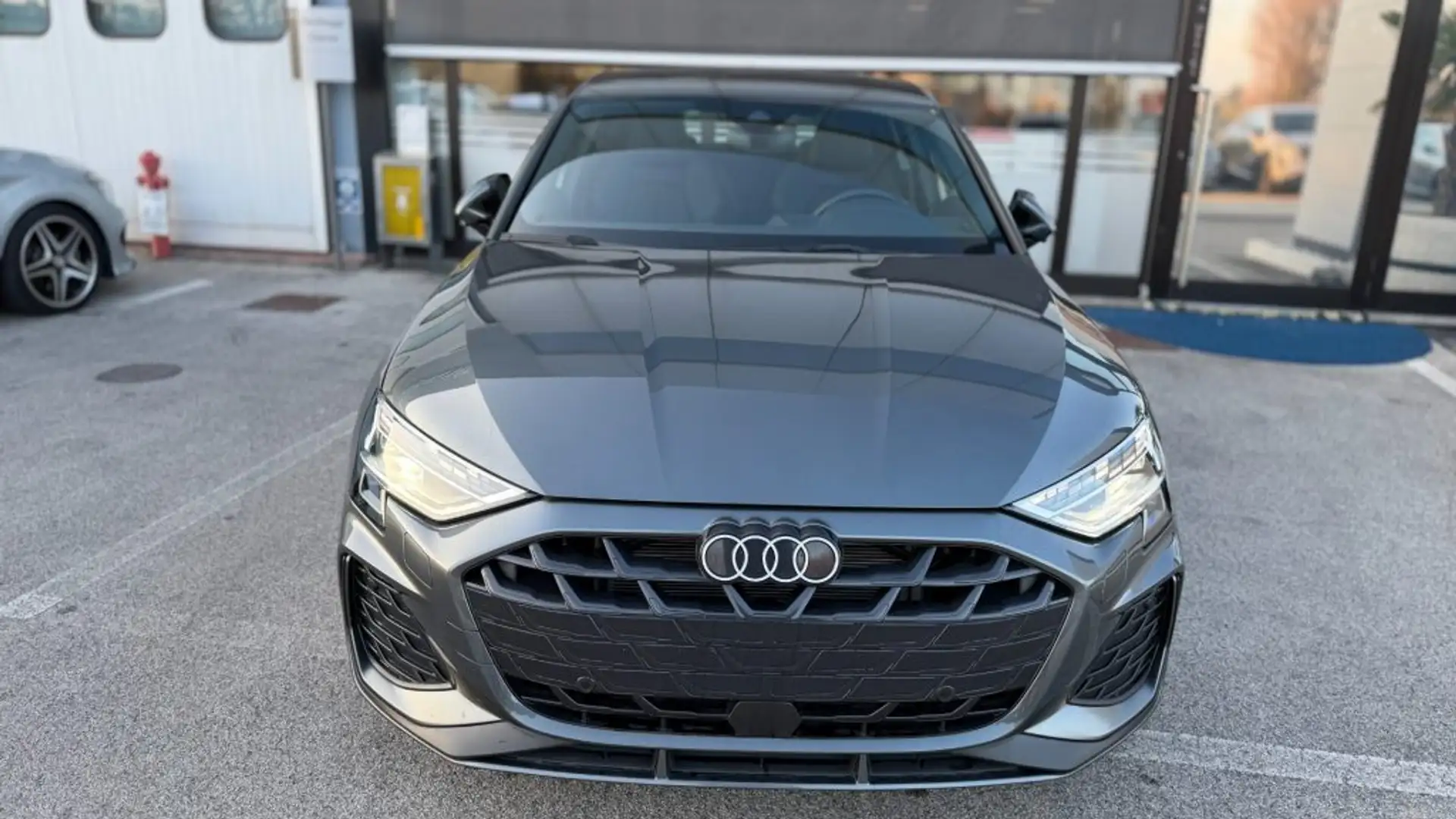 Audi A3 SPB 35 TDI S tronic S line edition Grau - 2