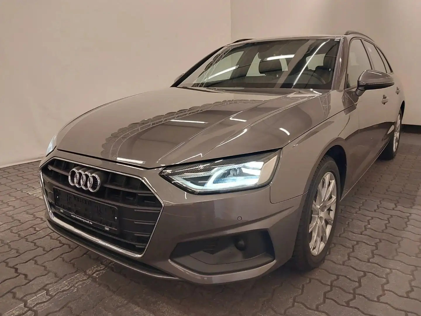 Audi A4 35 TFSI LED*Sound*ACC*Navi*Kamera*3Zonen*17 Grau - 2
