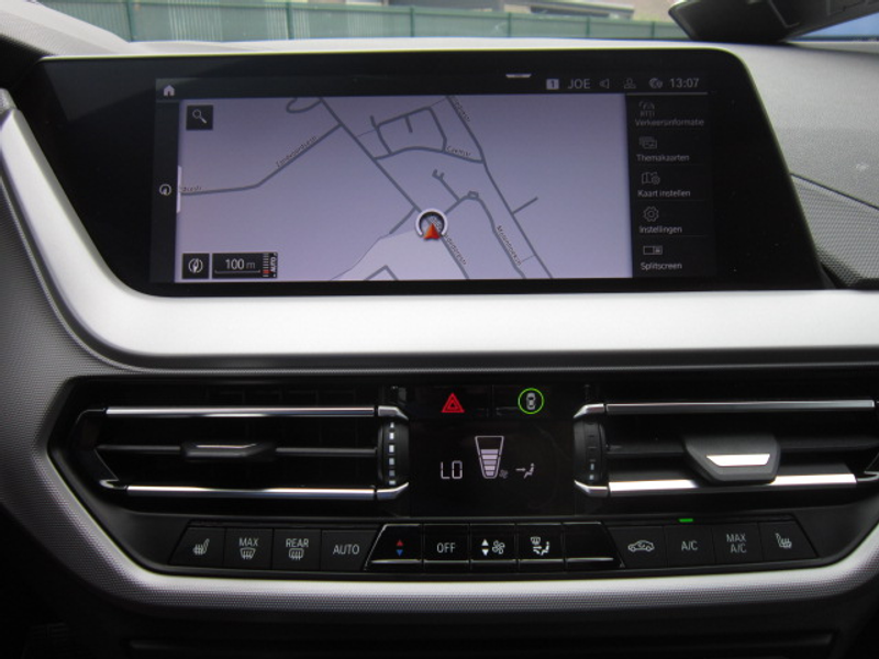 BMW 118 iA PROF NAVI + VIRTUAL DASHBOARD + CARPLAY + DAB — photo 16