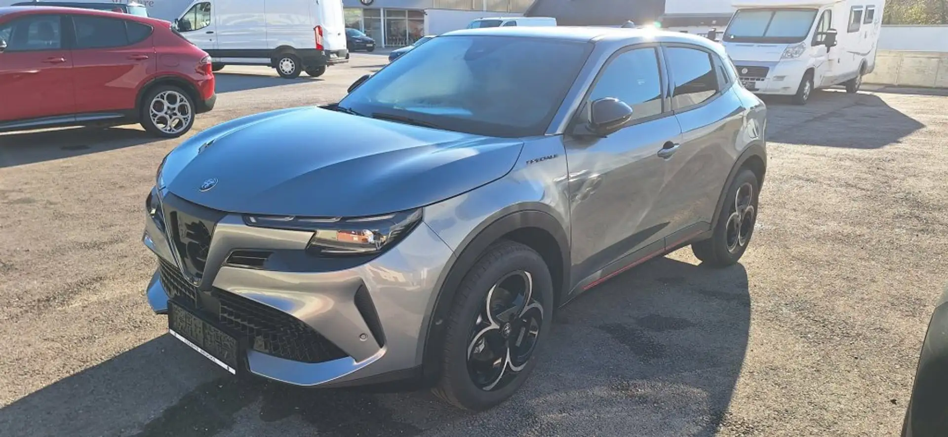 Alfa Romeo Junior Ibrida Speciale Grau - 1