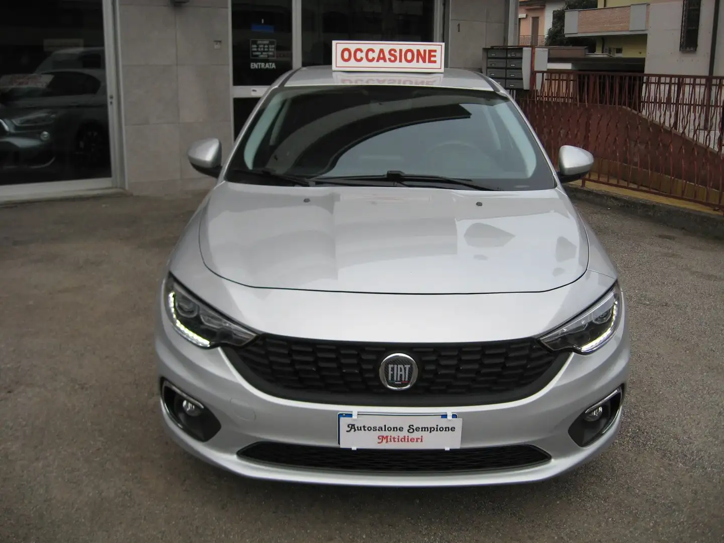 Fiat Tipo 5p 1.4 tjt Lounge SOLO KM 45.000 CERTIFICATI Plateado - 2