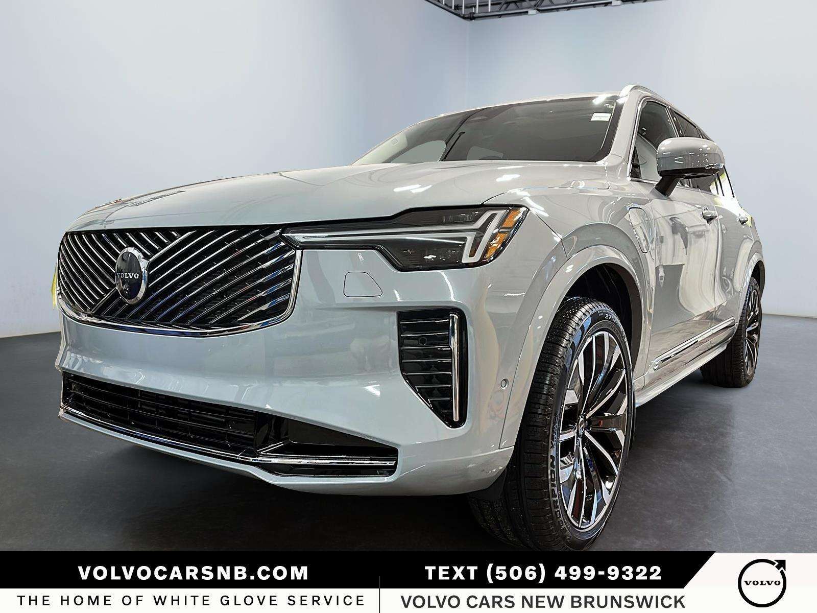 2026 Volvo XC90 T8 Plus Bright Theme