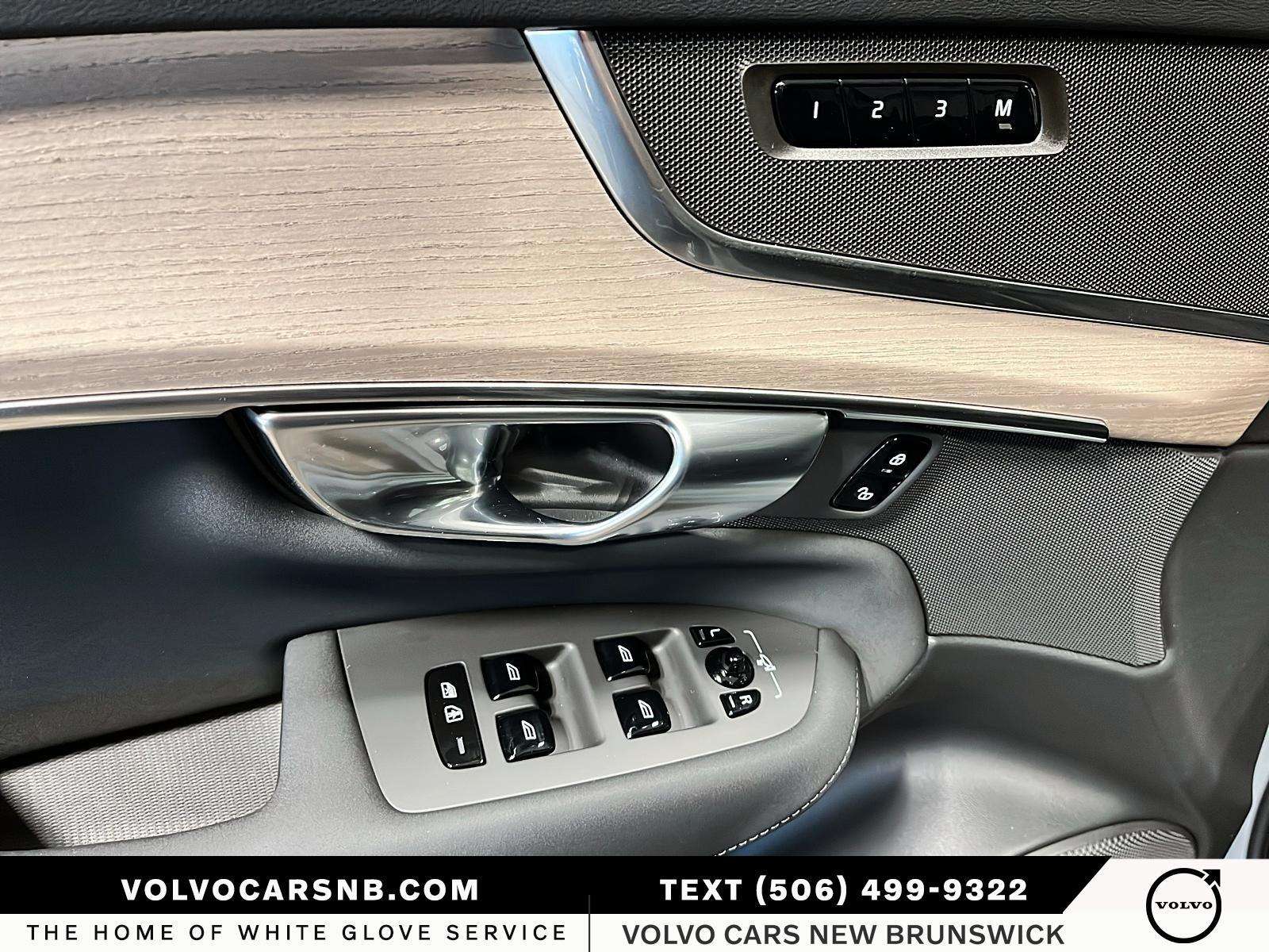 2026 Volvo XC90 T8 Plus Bright Theme thumb 13