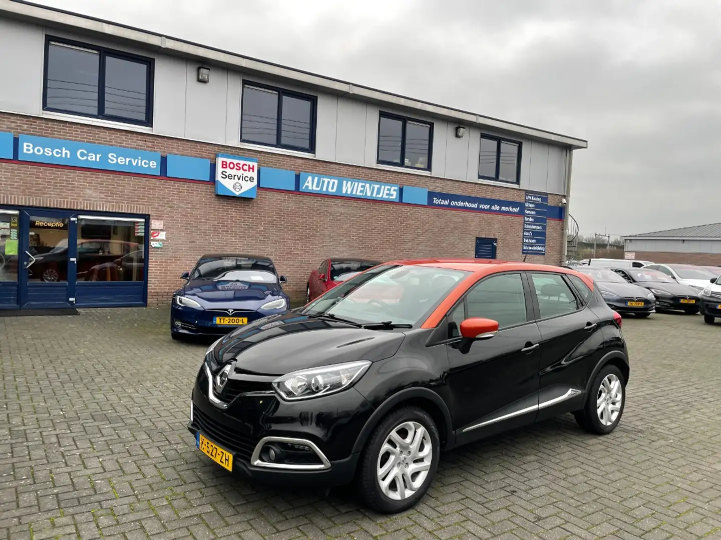 Renault Captur 1.5 Dci 66kw | Dynamique | Right Hand Drive - 2