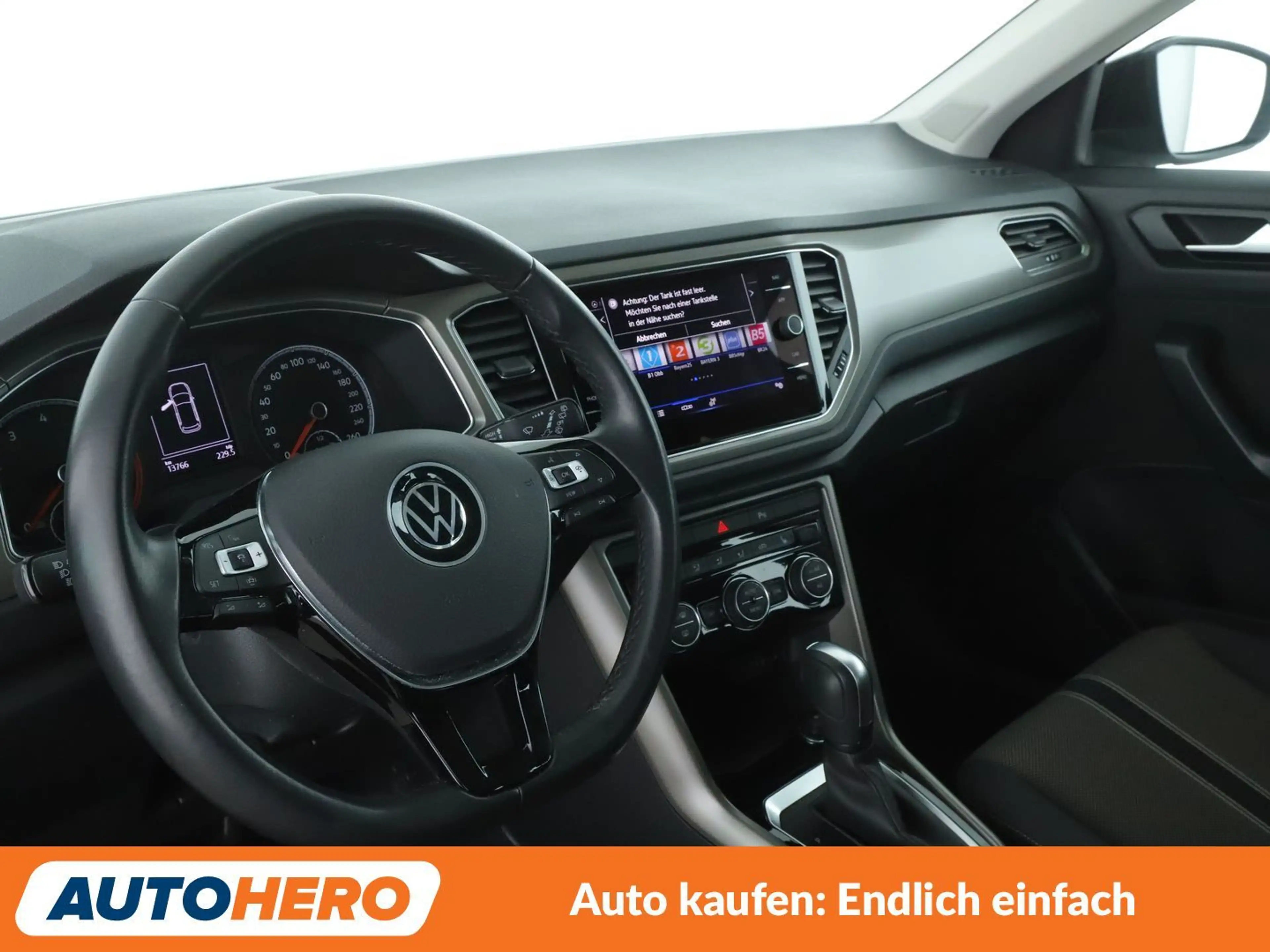 Volkswagen T-Roc 1.5 TSI ACT Style Aut.*NAVI*CAM*ACC* — photo 11