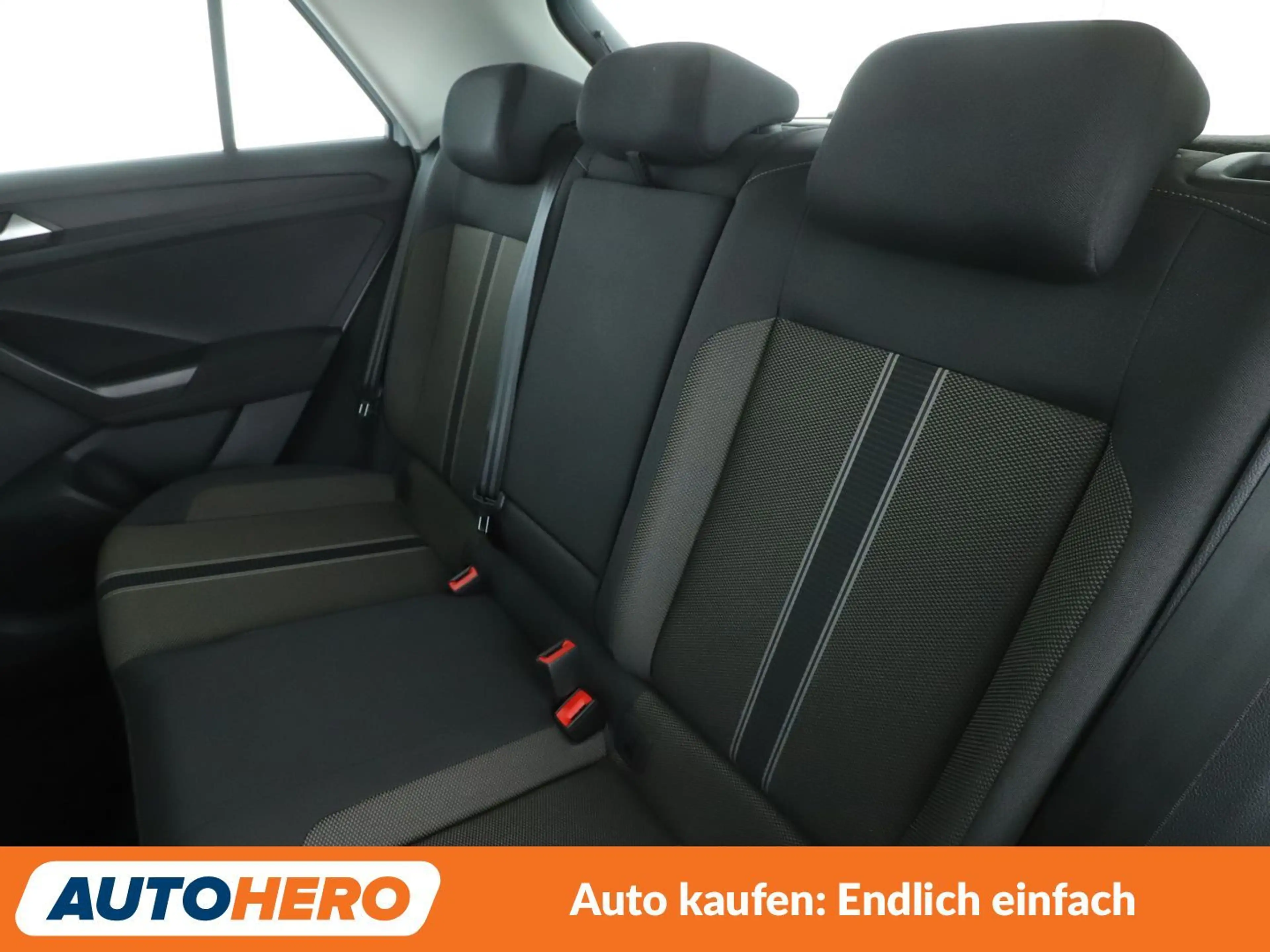 Volkswagen T-Roc 1.5 TSI ACT Style Aut.*NAVI*CAM*ACC* — photo 14