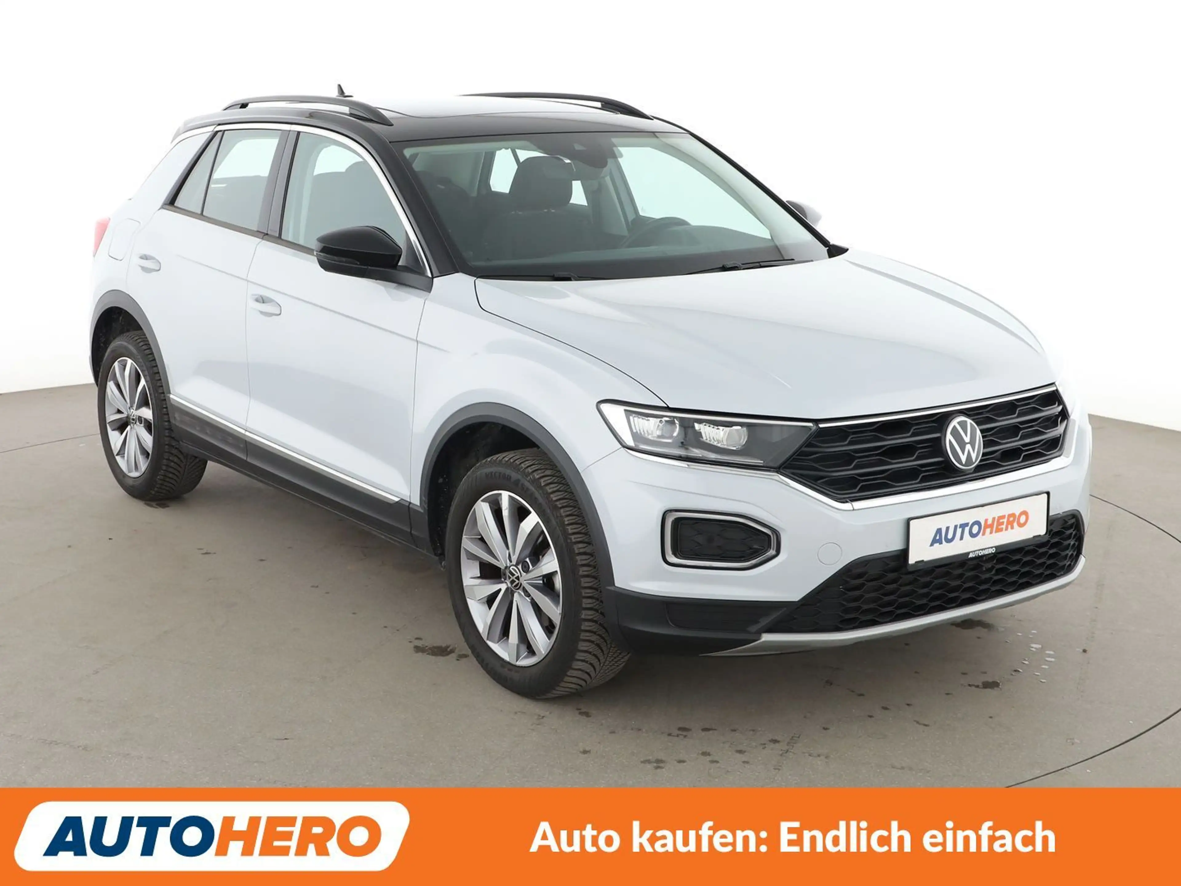 Volkswagen T-Roc 1.5 TSI ACT Style Aut.*NAVI*CAM*ACC* — photo 8