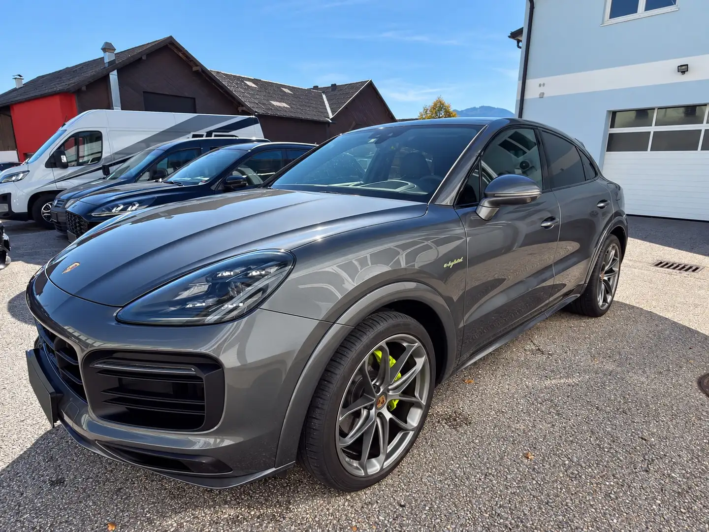 Porsche Cayenne Appored Porsche Cayenne Coupe E-Hybrid PHEV 17,9 kWh Aut. Leichtbau-Carbon Dach-Pepita Sitze Grau - 1