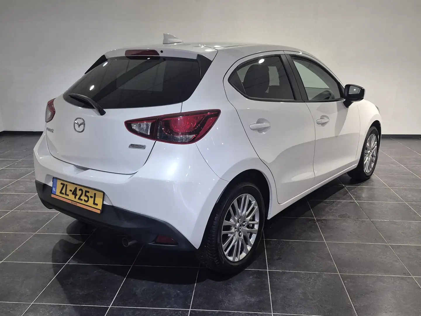 Mazda 2 1.5 Skyactiv-G Sport Selected | Navigatie | Achter Blanc - 2