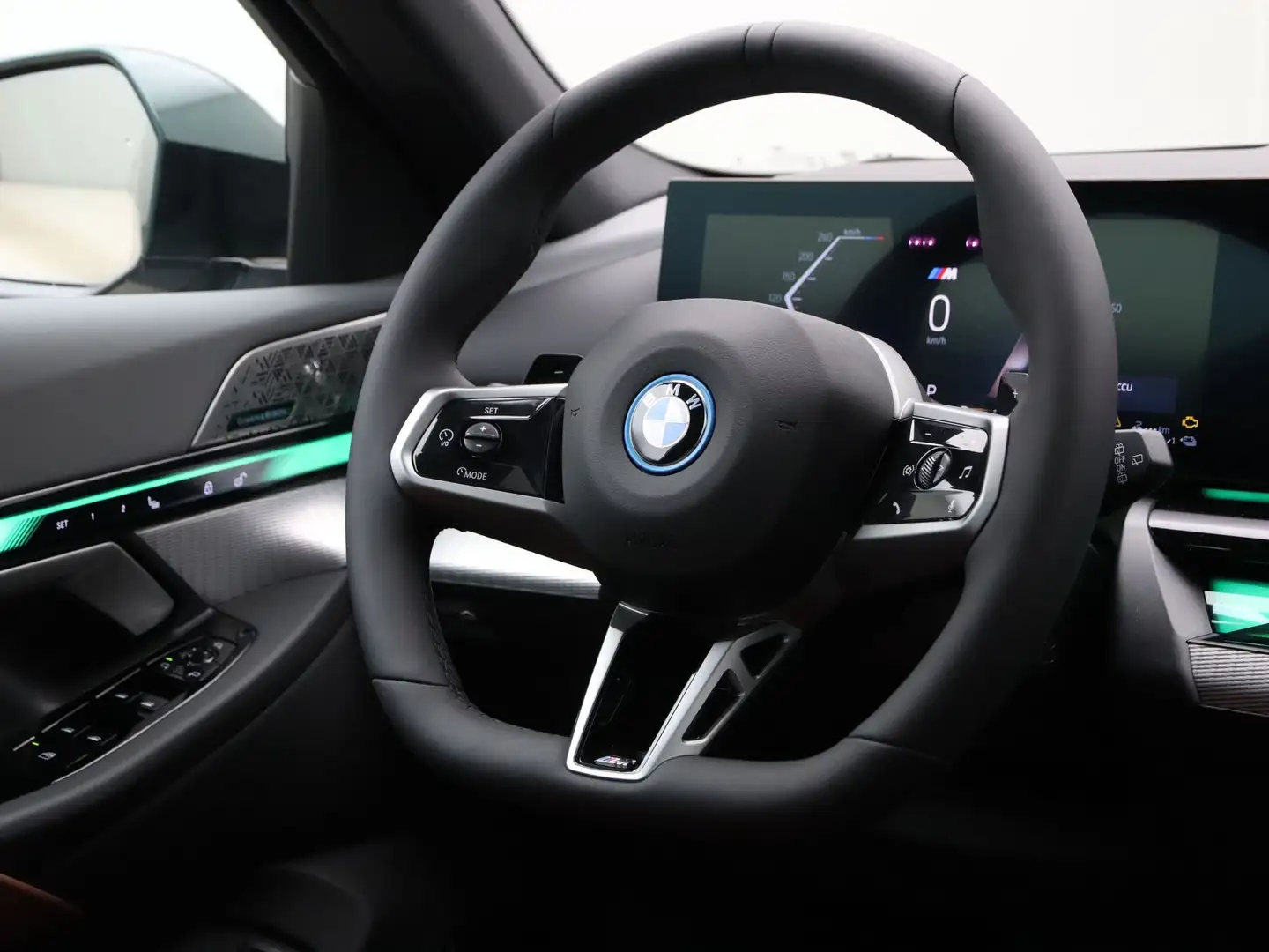 BMW 530 5 Serie Touring 530e Blauw - 2